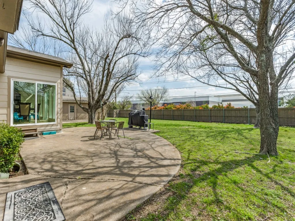 Single Family Residence For Rent in Dallas County , 5616 Mcshann Road, Dallas, Texas 75230, 5 Bedroom, 5 Bathroom, 2 Garage spaces, 3,181 Sqft, built in 1967, mls#21329952, Real Estate Agent in Dallas, Homes For Rent in Dallas county, Homes For Rent in Dallas, Realtor in Dallas Texas, Real Estate Brokerage Independent Realty Texas, Luminita Cordes Realtor