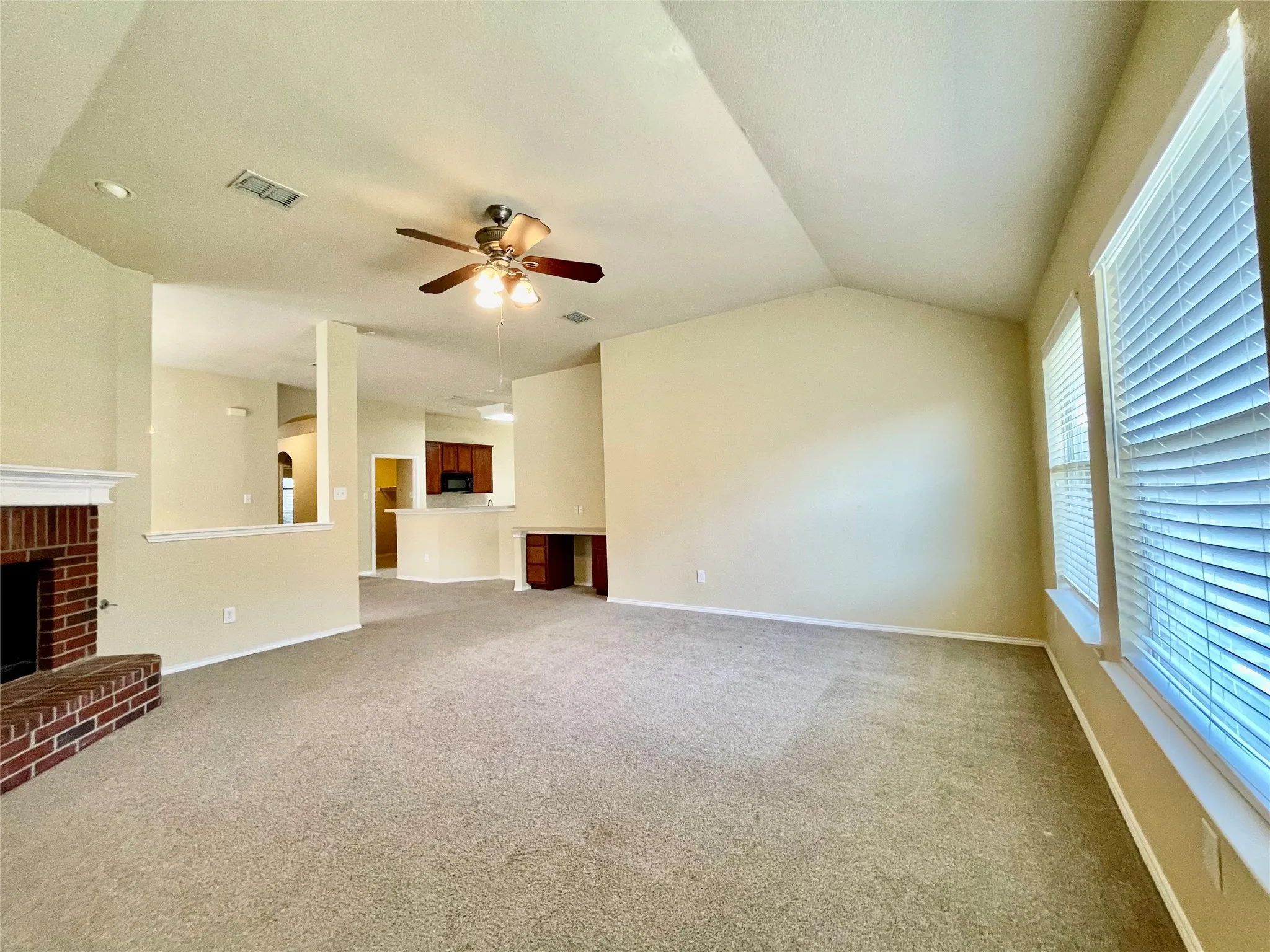 Single Family Residence For Rent in Collin County , 1535 Silver Spur Drive, Allen, Texas 75002, 3 Bedroom, 2 Bathroom, 2 Garage spaces, 1,843 Sqft, built in 2003, mls#21335666, Real Estate Agent in Allen, Homes For Rent in Collin county, Homes For Rent in Allen, Realtor in Allen Texas, Real Estate Brokerage Independent Realty Texas, Luminita Cordes Realtor