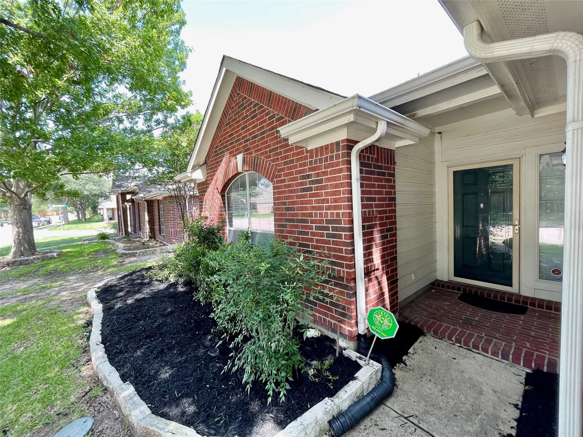 Single Family Residence For Rent in Collin County , 1535 Silver Spur Drive, Allen, Texas 75002, 3 Bedroom, 2 Bathroom, 2 Garage spaces, 1,843 Sqft, built in 2003, mls#21335666, Real Estate Agent in Allen, Homes For Rent in Collin county, Homes For Rent in Allen, Realtor in Allen Texas, Real Estate Brokerage Independent Realty Texas, Luminita Cordes Realtor