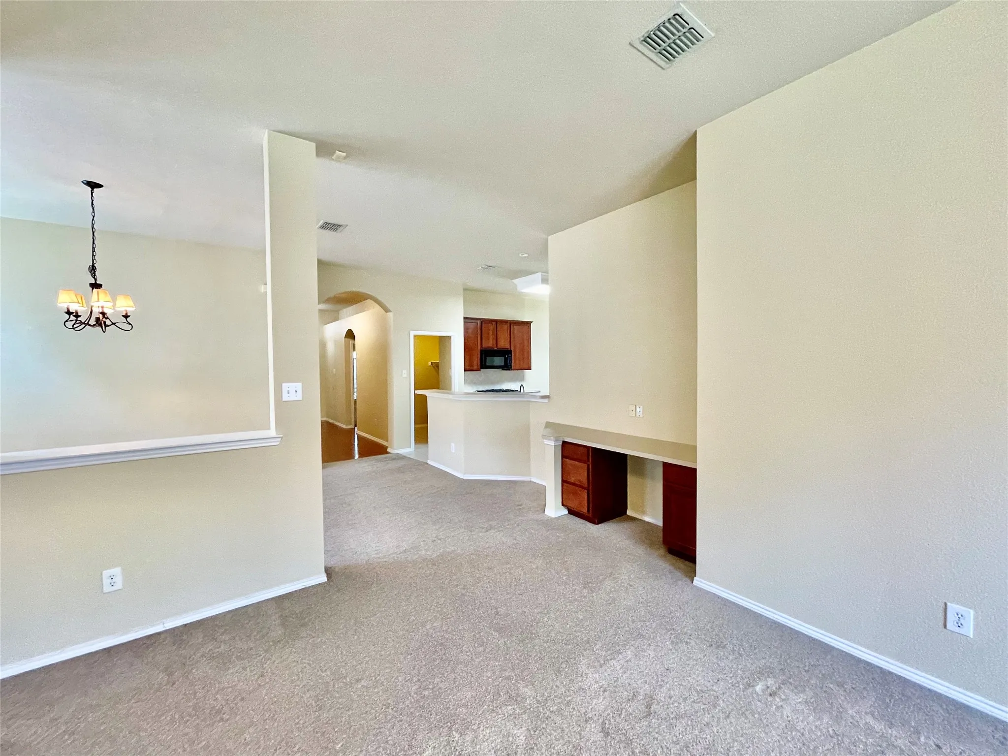 Single Family Residence For Rent in Collin County , 1535 Silver Spur Drive, Allen, Texas 75002, 3 Bedroom, 2 Bathroom, 2 Garage spaces, 1,843 Sqft, built in 2003, mls#21335666, Real Estate Agent in Allen, Homes For Rent in Collin county, Homes For Rent in Allen, Realtor in Allen Texas, Real Estate Brokerage Independent Realty Texas, Luminita Cordes Realtor
