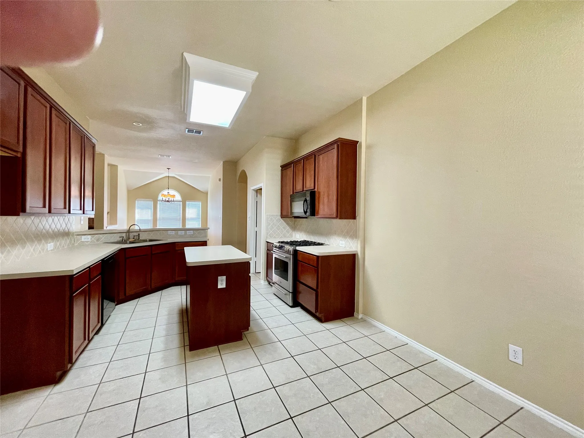 Single Family Residence For Rent in Collin County , 1535 Silver Spur Drive, Allen, Texas 75002, 3 Bedroom, 2 Bathroom, 2 Garage spaces, 1,843 Sqft, built in 2003, mls#21335666, Real Estate Agent in Allen, Homes For Rent in Collin county, Homes For Rent in Allen, Realtor in Allen Texas, Real Estate Brokerage Independent Realty Texas, Luminita Cordes Realtor