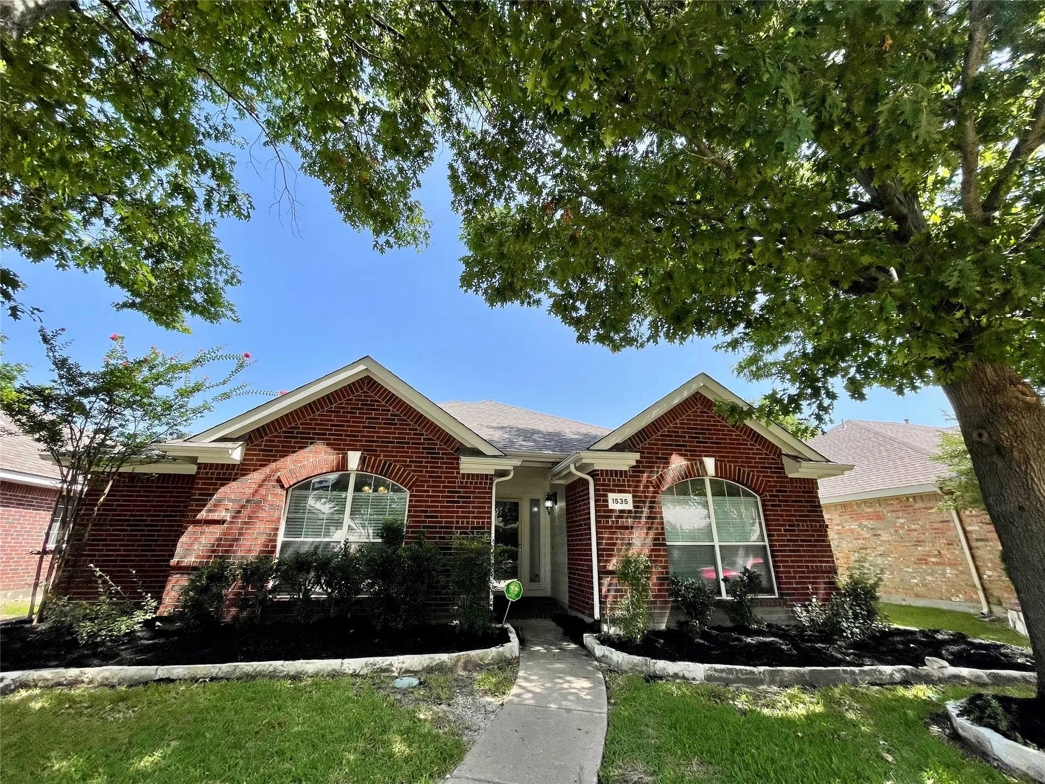 Single Family Residence For Rent in Collin County , 1535 Silver Spur Drive, Allen, Texas 75002, 3 Bedroom, 2 Bathroom, 2 Garage spaces, 1,843 Sqft, built in 2003, mls#21335666, Real Estate Agent in Allen, Homes For Rent in Collin county, Homes For Rent in Allen, Realtor in Allen Texas, Real Estate Brokerage Independent Realty Texas, Luminita Cordes Realtor