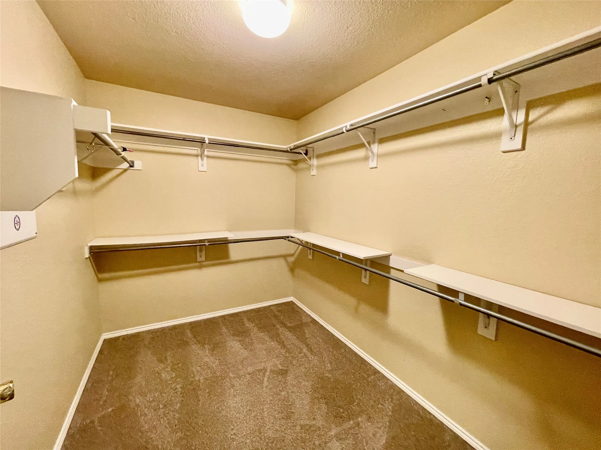 Single Family Residence For Rent in Collin County , 1535 Silver Spur Drive, Allen, Texas 75002, 3 Bedroom, 2 Bathroom, 2 Garage spaces, 1,843 Sqft, built in 2003, mls#21335666, Real Estate Agent in Allen, Homes For Rent in Collin county, Homes For Rent in Allen, Realtor in Allen Texas, Real Estate Brokerage Independent Realty Texas, Luminita Cordes Realtor