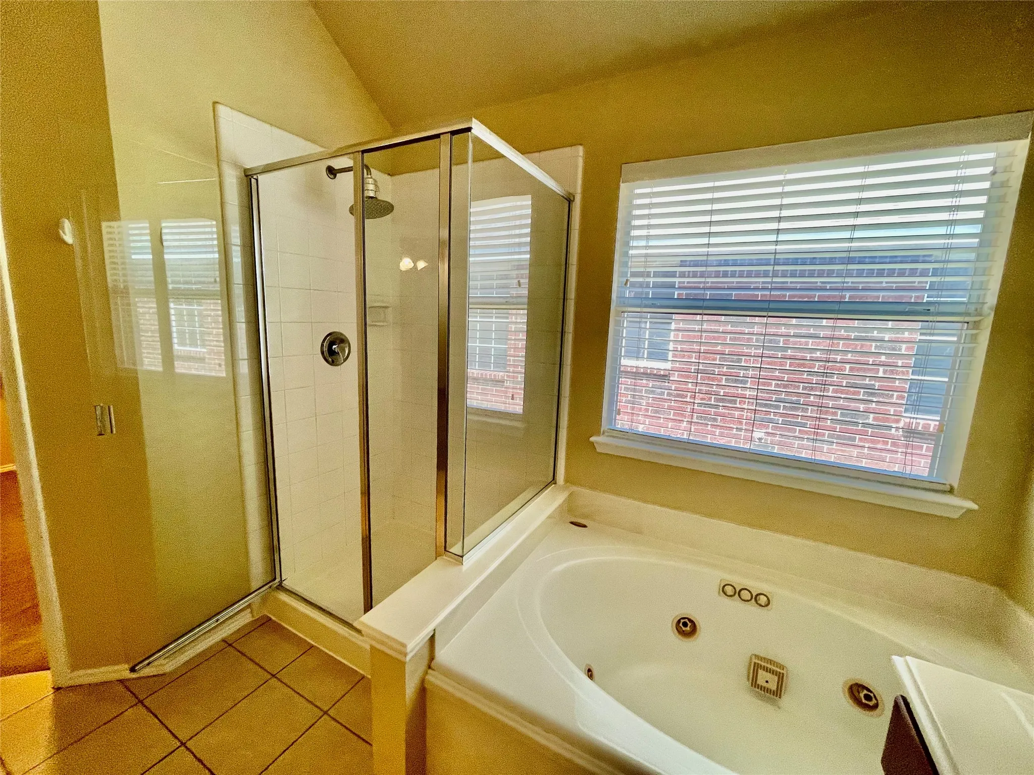 Single Family Residence For Rent in Collin County , 1535 Silver Spur Drive, Allen, Texas 75002, 3 Bedroom, 2 Bathroom, 2 Garage spaces, 1,843 Sqft, built in 2003, mls#21335666, Real Estate Agent in Allen, Homes For Rent in Collin county, Homes For Rent in Allen, Realtor in Allen Texas, Real Estate Brokerage Independent Realty Texas, Luminita Cordes Realtor