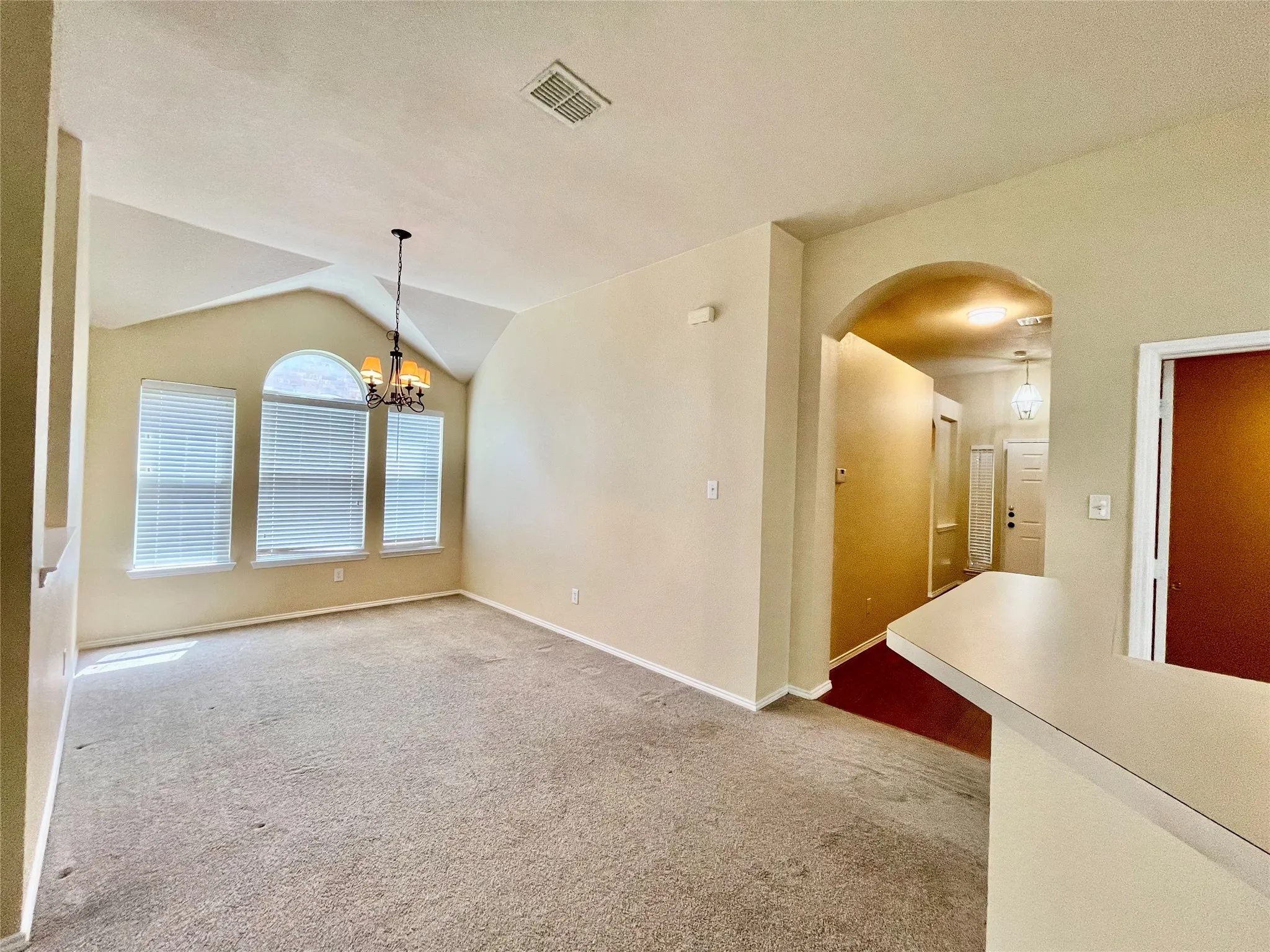 Single Family Residence For Rent in Collin County , 1535 Silver Spur Drive, Allen, Texas 75002, 3 Bedroom, 2 Bathroom, 2 Garage spaces, 1,843 Sqft, built in 2003, mls#21335666, Real Estate Agent in Allen, Homes For Rent in Collin county, Homes For Rent in Allen, Realtor in Allen Texas, Real Estate Brokerage Independent Realty Texas, Luminita Cordes Realtor