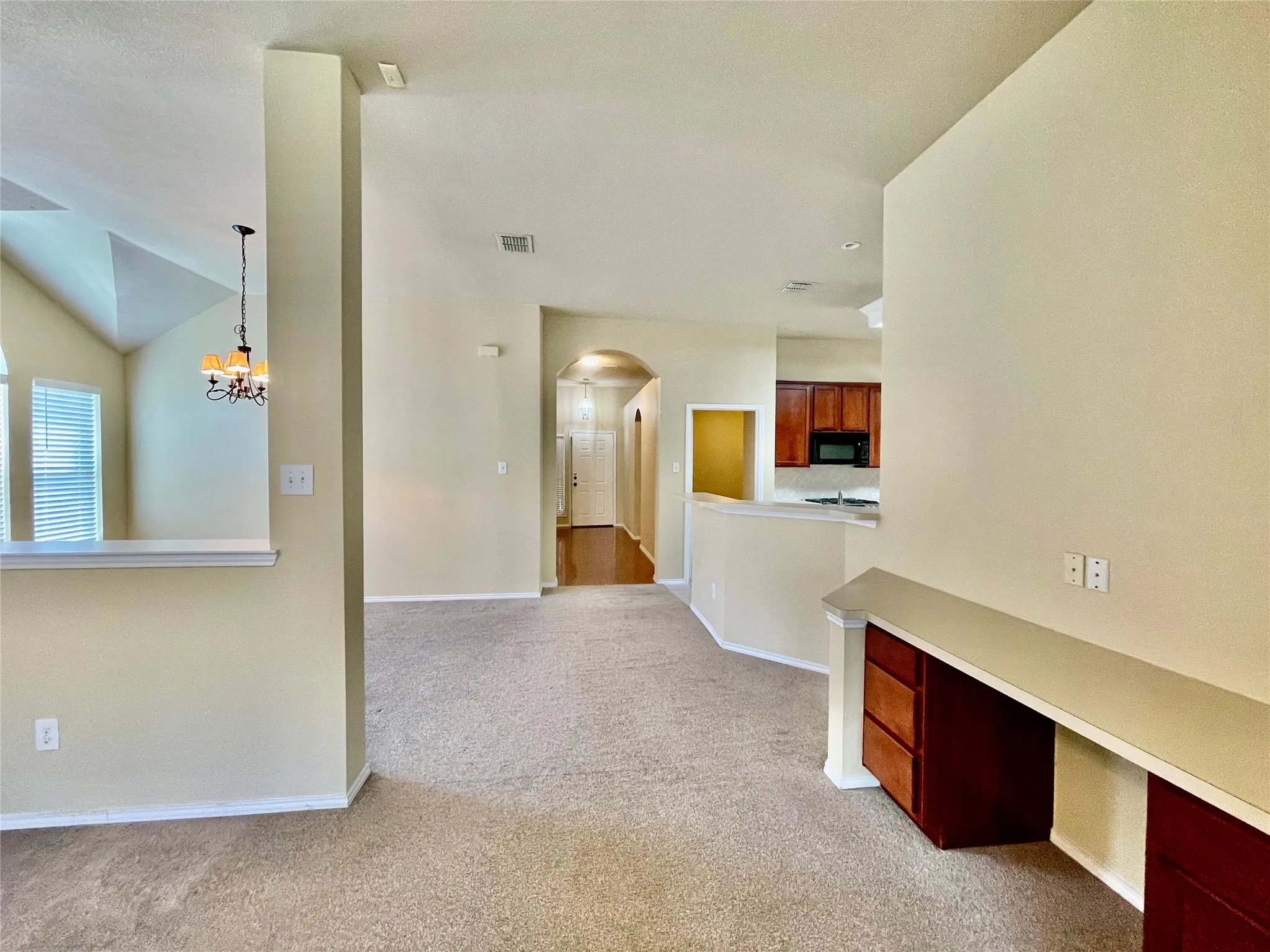 Single Family Residence For Rent in Collin County , 1535 Silver Spur Drive, Allen, Texas 75002, 3 Bedroom, 2 Bathroom, 2 Garage spaces, 1,843 Sqft, built in 2003, mls#21335666, Real Estate Agent in Allen, Homes For Rent in Collin county, Homes For Rent in Allen, Realtor in Allen Texas, Real Estate Brokerage Independent Realty Texas, Luminita Cordes Realtor