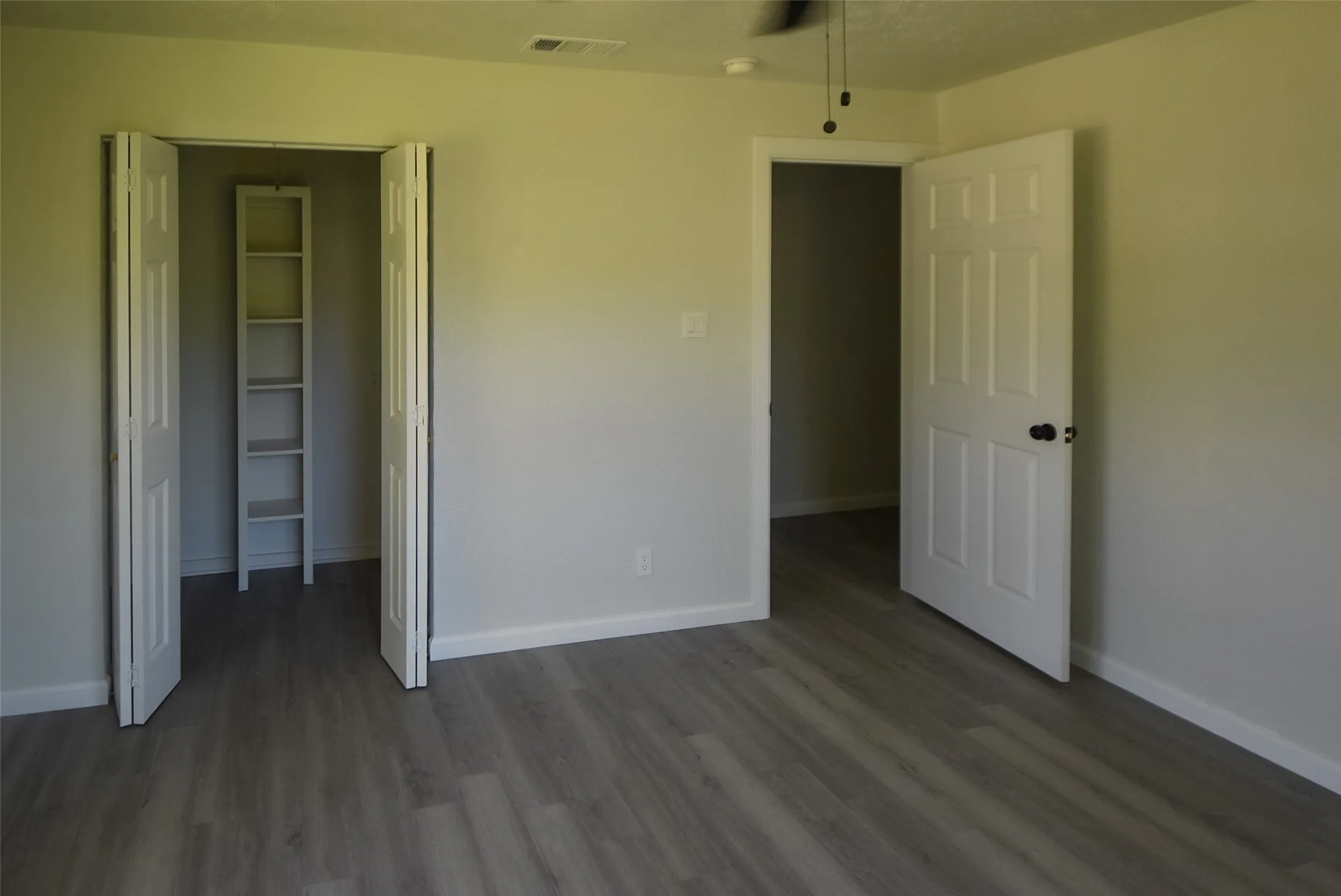 Single Family Residence For Rent in Somervell County , 403 N Gaither Street, Glen Rose, Texas 76043, 3 Bedroom, 2 Bathroom, Garage spaces, 1,472 Sqft, built in 0, mls#21335667, Real Estate Agent in Glen Rose, Homes For Rent in Somervell county, Homes For Rent in Glen Rose, Realtor in Glen Rose Texas, Real Estate Brokerage Independent Realty Texas, Luminita Cordes Realtor