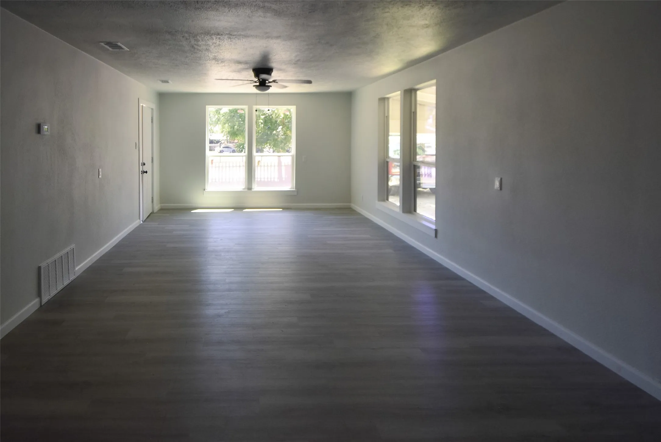 Single Family Residence For Rent in Somervell County , 403 N Gaither Street, Glen Rose, Texas 76043, 3 Bedroom, 2 Bathroom, Garage spaces, 1,472 Sqft, built in 0, mls#21335667, Real Estate Agent in Glen Rose, Homes For Rent in Somervell county, Homes For Rent in Glen Rose, Realtor in Glen Rose Texas, Real Estate Brokerage Independent Realty Texas, Luminita Cordes Realtor