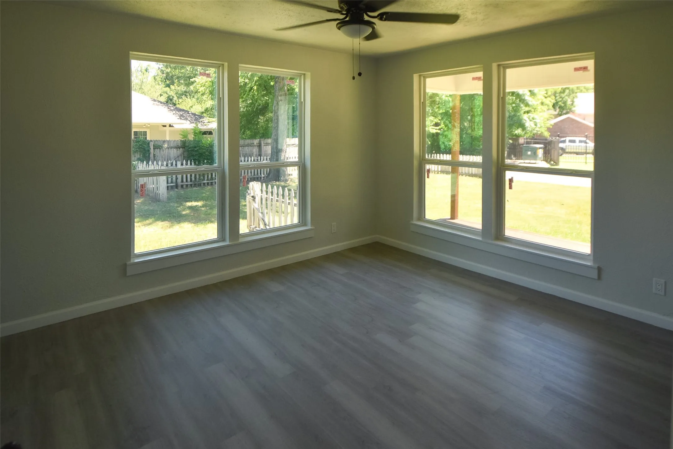 Single Family Residence For Rent in Somervell County , 403 N Gaither Street, Glen Rose, Texas 76043, 3 Bedroom, 2 Bathroom, Garage spaces, 1,472 Sqft, built in 0, mls#21335667, Real Estate Agent in Glen Rose, Homes For Rent in Somervell county, Homes For Rent in Glen Rose, Realtor in Glen Rose Texas, Real Estate Brokerage Independent Realty Texas, Luminita Cordes Realtor