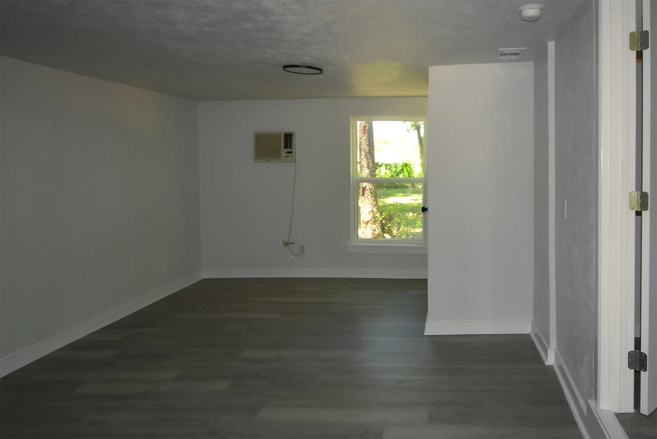 Single Family Residence For Rent in Somervell County , 403 N Gaither Street, Glen Rose, Texas 76043, 3 Bedroom, 2 Bathroom, Garage spaces, 1,472 Sqft, built in 0, mls#21335667, Real Estate Agent in Glen Rose, Homes For Rent in Somervell county, Homes For Rent in Glen Rose, Realtor in Glen Rose Texas, Real Estate Brokerage Independent Realty Texas, Luminita Cordes Realtor