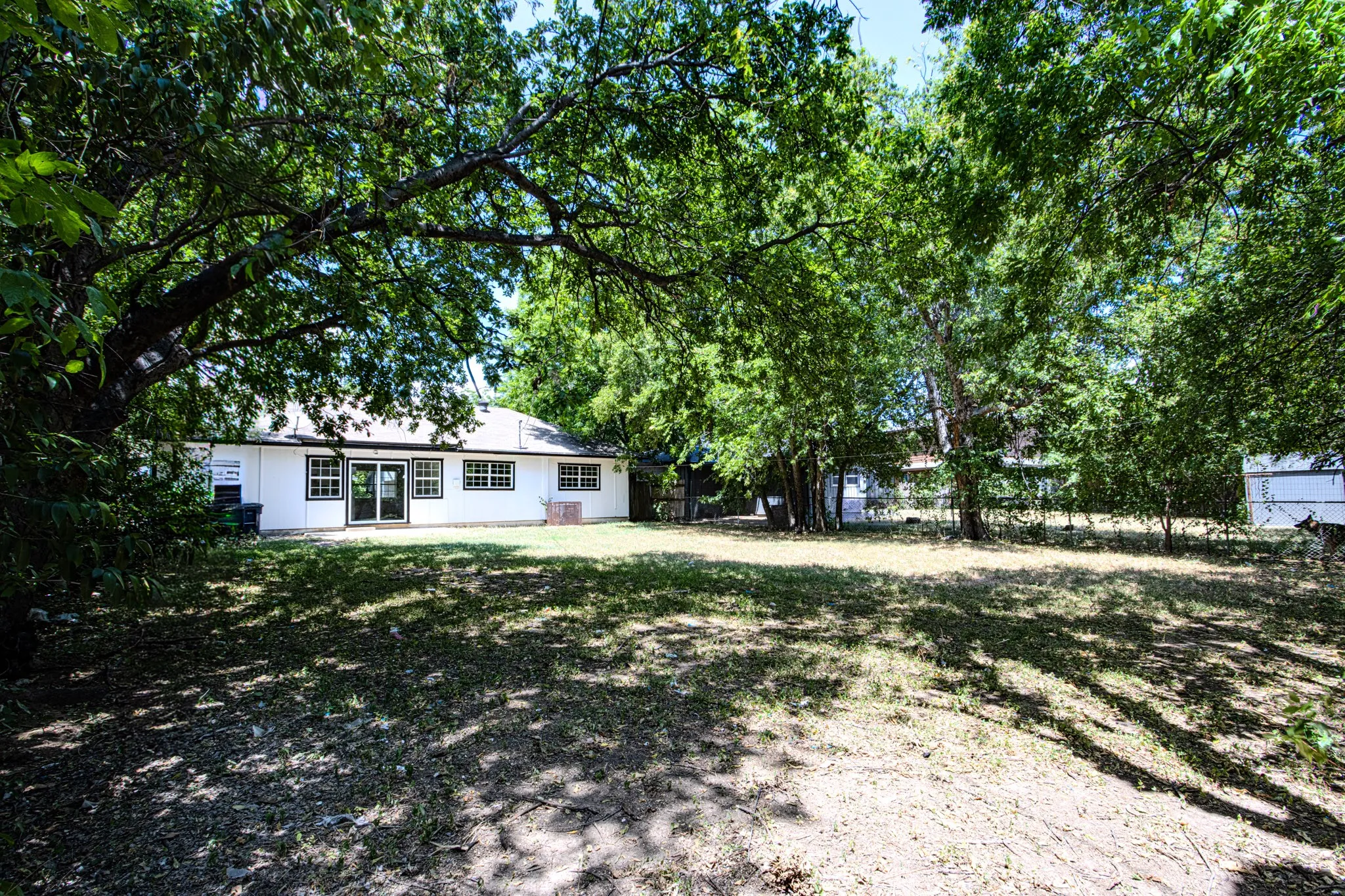 Single Family Residence For Sale in Tarrant County , 4608 Reed Street, Fort Worth, Texas 76119, 3 Bedroom, 2 Bathroom, Garage spaces, 1,050 Sqft, built in 1958, mls#21335012, Real Estate Agent in Fort Worth, Homes For Sale in Tarrant county, Homes For Sale in Fort Worth, Realtor in Fort Worth Texas, Real Estate Brokerage Independent Realty Texas, Luminita Cordes Realtor