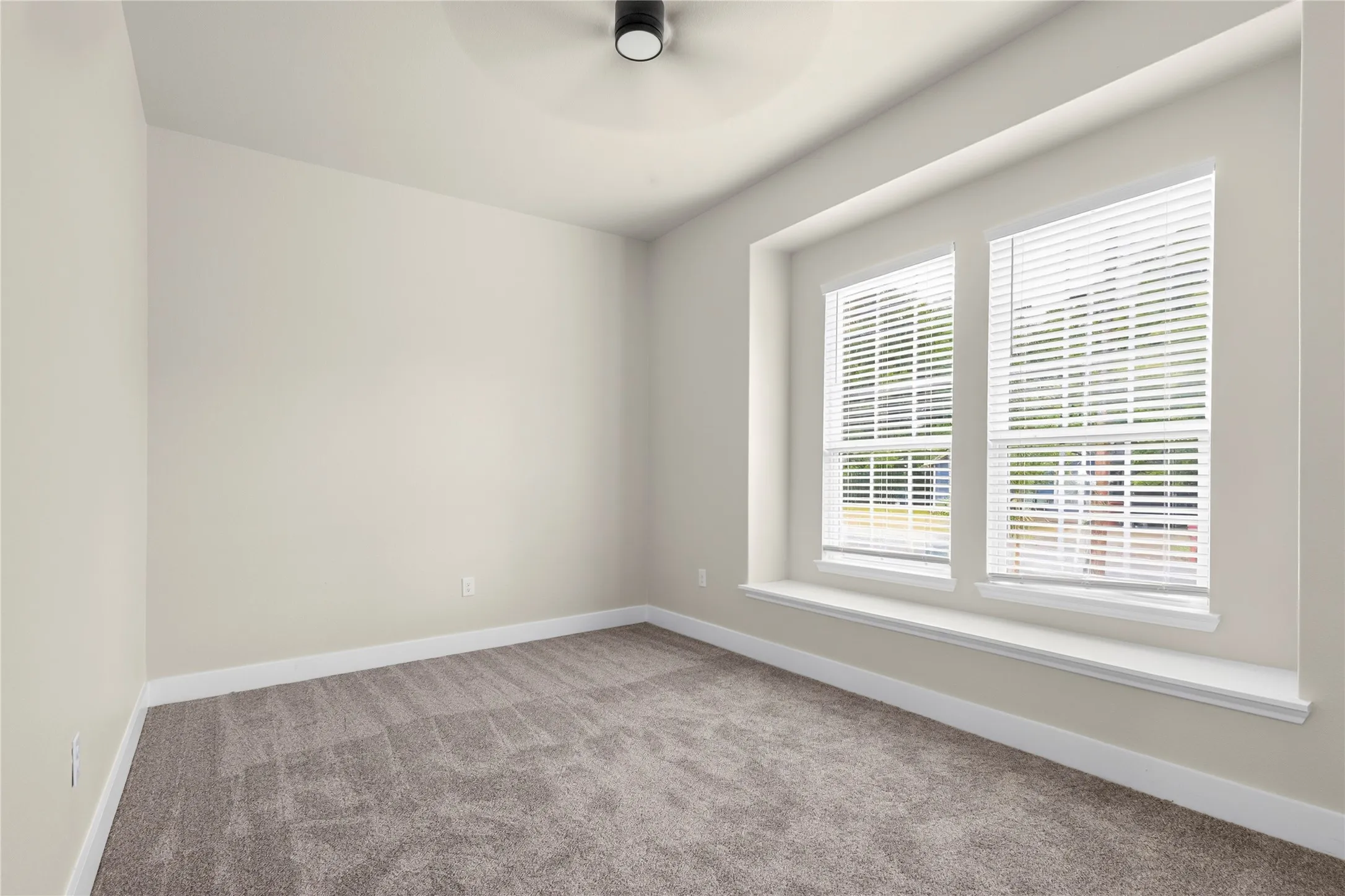 Single Family Residence For Sale in Fannin County , 401 S 4th Street, Bonham, Texas 75418, 4 Bedroom, 2 Bathroom, 2 Garage spaces, 1,526 Sqft, built in 2026, Price $295,000, mls#21335685, Real Estate Agent in Bonham, Homes For Sale in Fannin county, Homes For Sale in Bonham, Realtor in Bonham Texas, Real Estate Brokerage Independent Realty Texas, Luminita Cordes Realtor