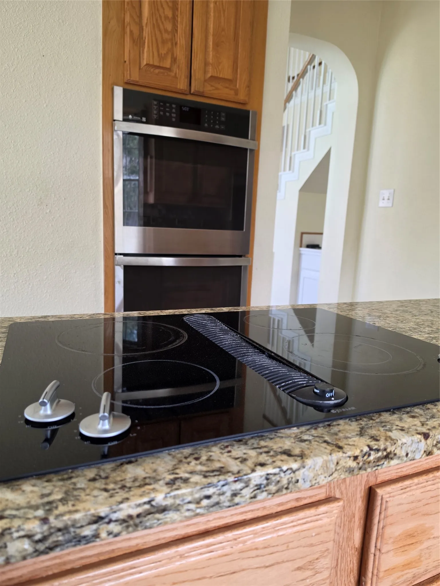 Single Family Residence For Sale in Tarrant County , 2720 Springhill Drive, Grapevine, Texas 76051, 4 Bedroom, 3 Bathroom, 2 Garage spaces, 2,733 Sqft, built in 1991, mls#21335308, Real Estate Agent in Grapevine, Homes For Sale in Tarrant county, Homes For Sale in Grapevine, Realtor in Grapevine Texas, Real Estate Brokerage Independent Realty Texas, Luminita Cordes Realtor