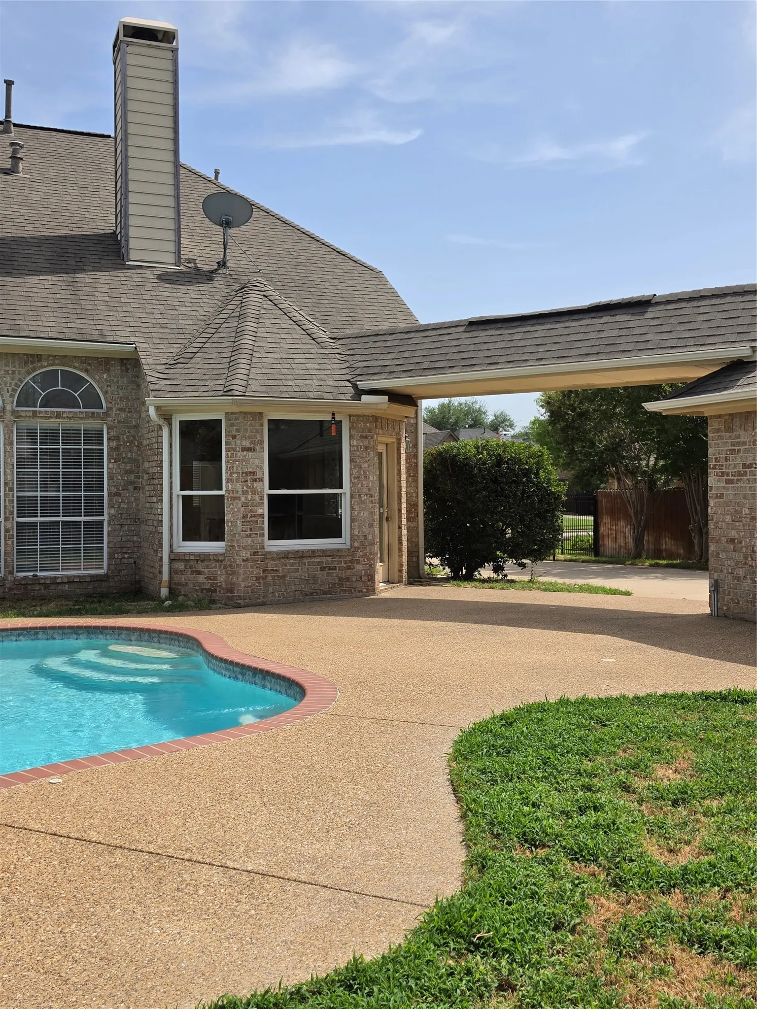 Single Family Residence For Sale in Tarrant County , 2720 Springhill Drive, Grapevine, Texas 76051, 4 Bedroom, 3 Bathroom, 2 Garage spaces, 2,733 Sqft, built in 1991, mls#21335308, Real Estate Agent in Grapevine, Homes For Sale in Tarrant county, Homes For Sale in Grapevine, Realtor in Grapevine Texas, Real Estate Brokerage Independent Realty Texas, Luminita Cordes Realtor