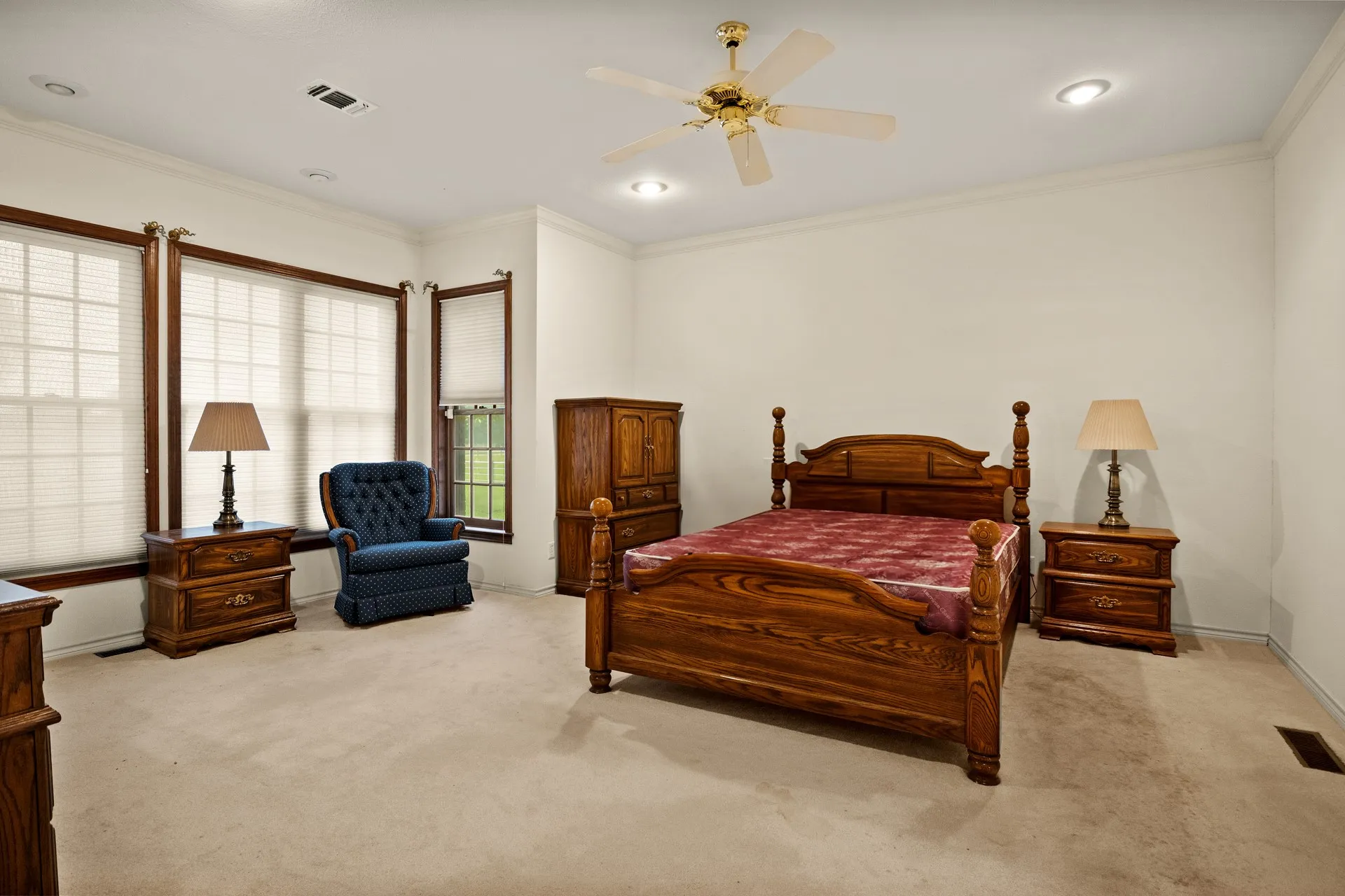 Farm For Sale in Titus County , 2199 County Rd 3150, Cookville, Texas 75558, 4 Bedrooms, 3 Bathrooms, 2 Garage spaces, 3,035 Sqft, built in 1992, Price $1,050,000, mls#21335647, Real Estate Agent in Cookville, Homes For Sale in Titus county, Homes For Sale in Cookville, Realtor in Cookville Texas, Real Estate Brokerage Independent Realty Texas, Luminita Cordes Realtor