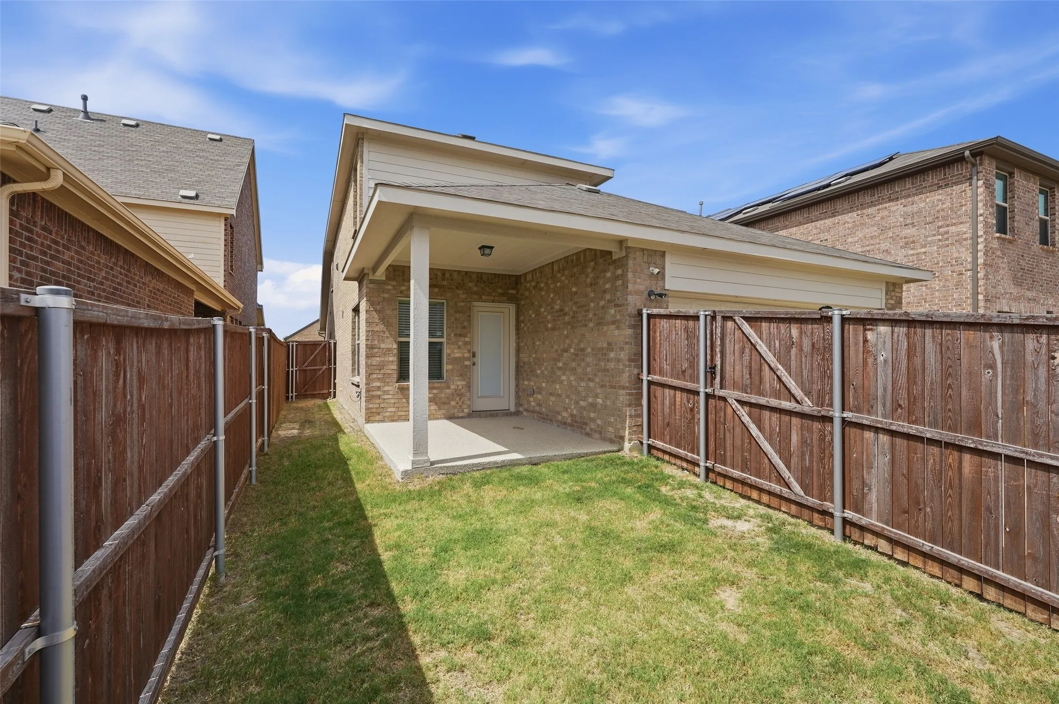 Single Family Residence For Sale in Collin County , 1408 Ross Avenue, Celina, Texas 75009, 4 Bedroom, 3 Bathroom, 2 Garage spaces, 2,541 Sqft, built in 2021, mls#21335691, Real Estate Agent in Celina, Homes For Sale in Collin county, Homes For Sale in Celina, Realtor in Celina Texas, Real Estate Brokerage Independent Realty Texas, Luminita Cordes Realtor