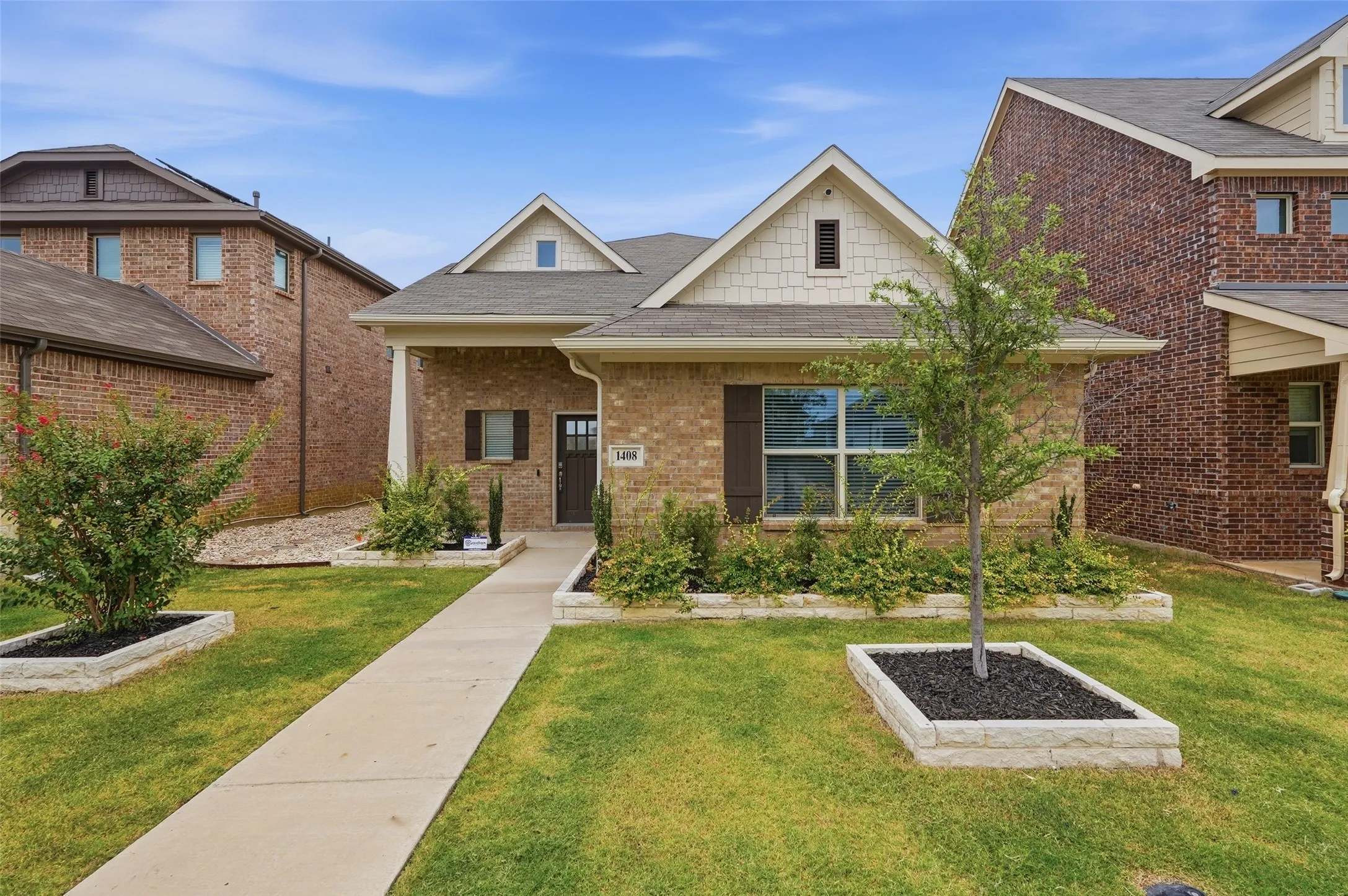 Single Family Residence For Sale in Collin County , 1408 Ross Avenue, Celina, Texas 75009, 4 Bedroom, 3 Bathroom, 2 Garage spaces, 2,541 Sqft, built in 2021, mls#21335691, Real Estate Agent in Celina, Homes For Sale in Collin county, Homes For Sale in Celina, Realtor in Celina Texas, Real Estate Brokerage Independent Realty Texas, Luminita Cordes Realtor