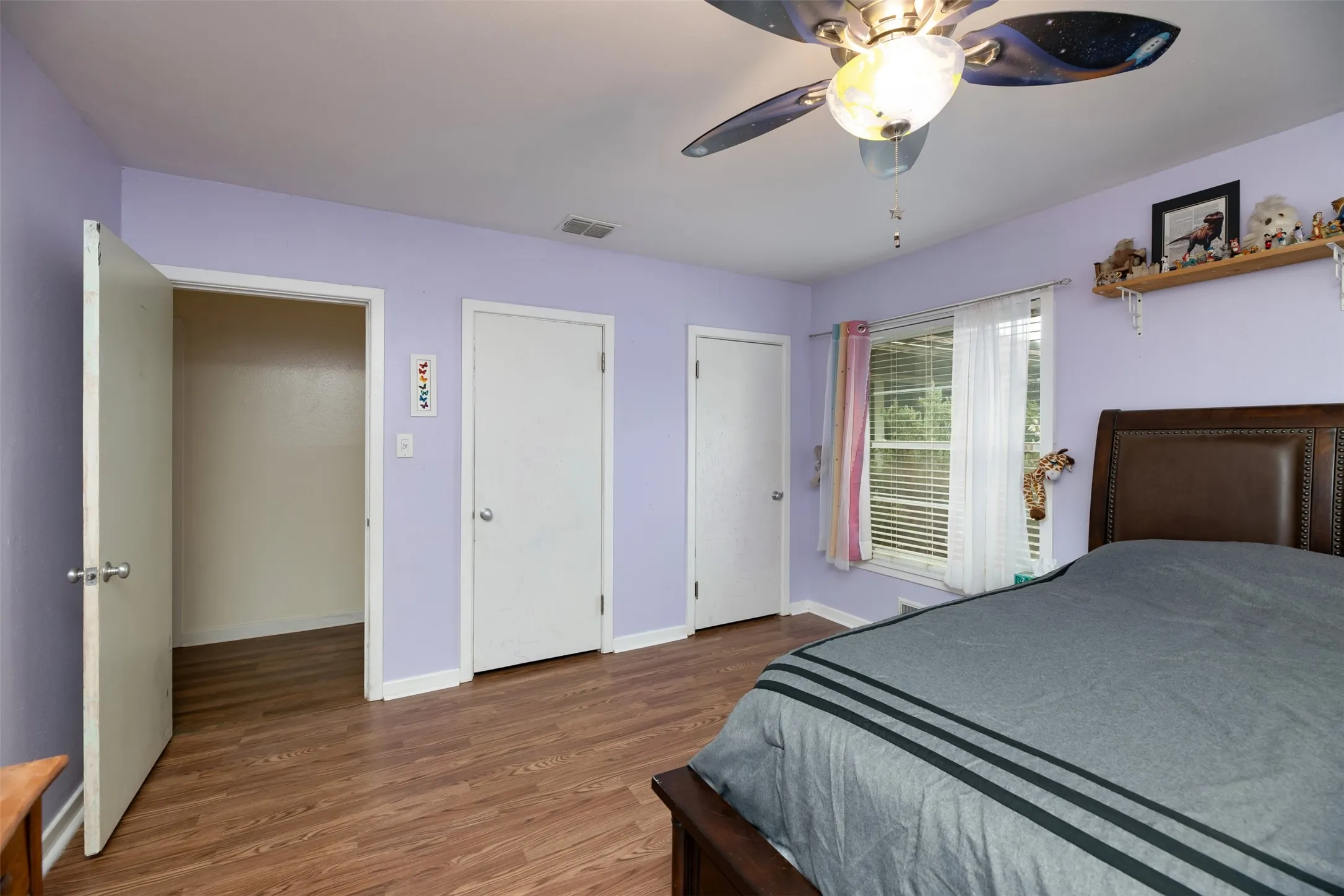 Single Family Residence For Sale in Palo Pinto County , 1202 NW 4th Avenue, Mineral Wells, Texas 76067, 3 Bedroom, 2 Bathroom, 2 Garage spaces, 1,982 Sqft, built in 1952, mls#21335339, Real Estate Agent in Mineral Wells, Homes For Sale in Palo Pinto county, Homes For Sale in Mineral Wells, Realtor in Mineral Wells Texas, Real Estate Brokerage Independent Realty Texas, Luminita Cordes Realtor