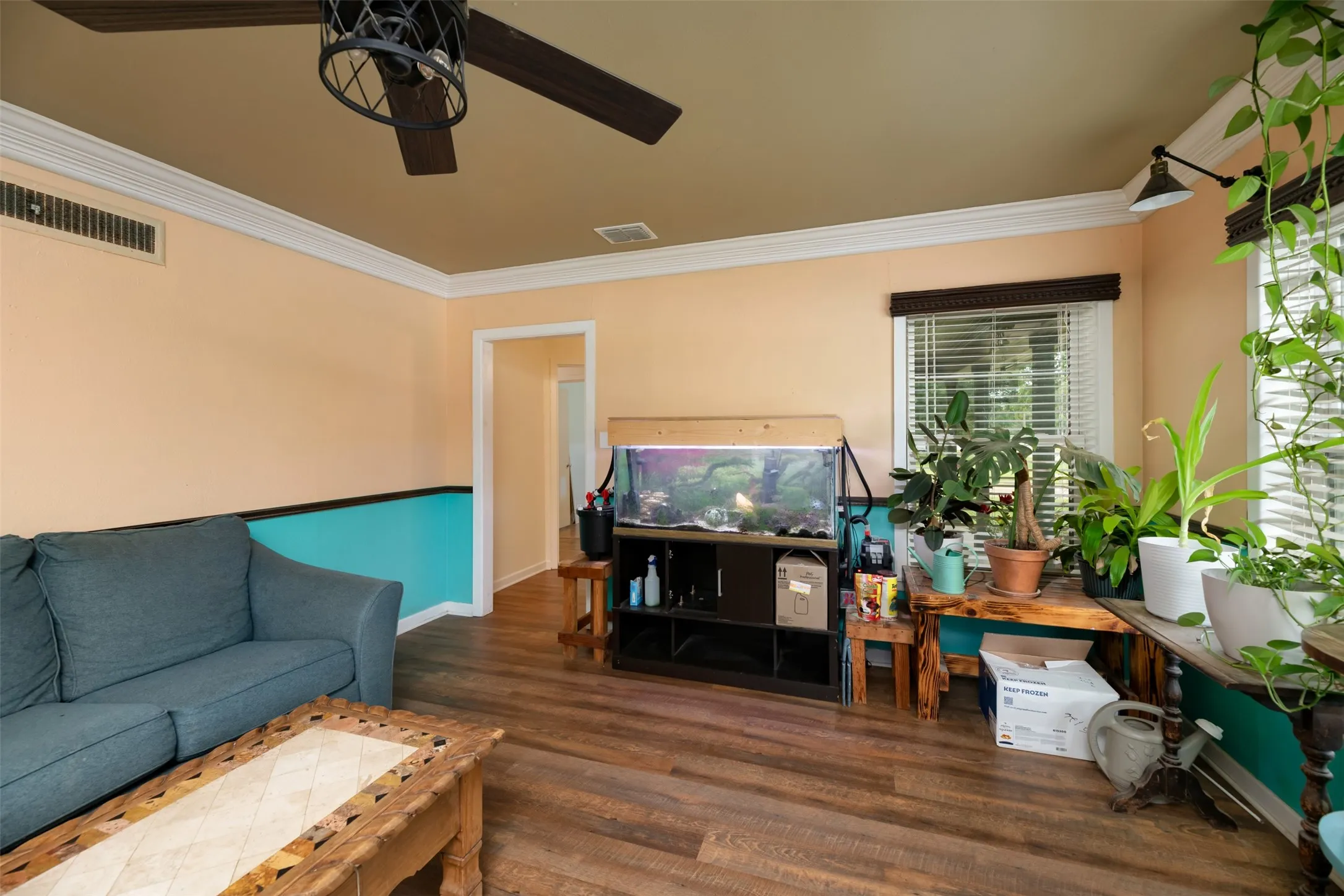 Single Family Residence For Sale in Palo Pinto County , 1202 NW 4th Avenue, Mineral Wells, Texas 76067, 3 Bedroom, 2 Bathroom, 2 Garage spaces, 1,982 Sqft, built in 1952, mls#21335339, Real Estate Agent in Mineral Wells, Homes For Sale in Palo Pinto county, Homes For Sale in Mineral Wells, Realtor in Mineral Wells Texas, Real Estate Brokerage Independent Realty Texas, Luminita Cordes Realtor