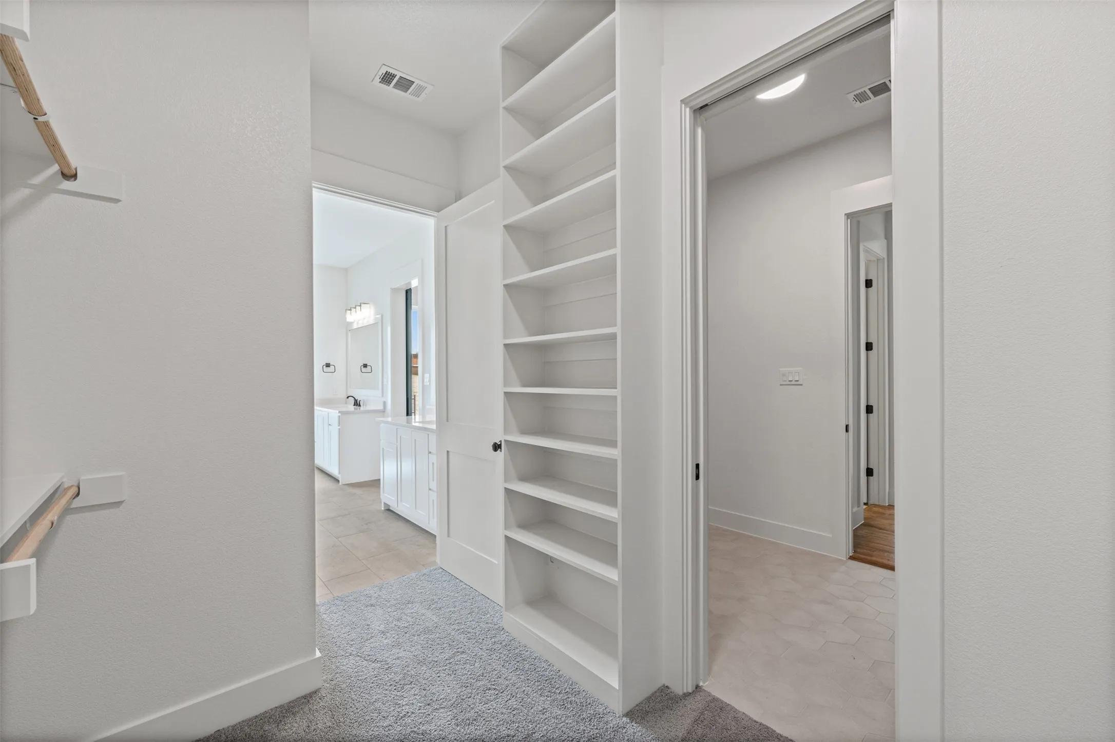 Single Family Residence For Sale in Ellis County , 1370 Carroll Moran Trail, Midlothian, Texas 76065, 4 Bedrooms, 3 Bathrooms, 2 Garage spaces, 2,502 Sqft, built in 2026, Price $685,000, mls#21326298, Real Estate Agent in Midlothian, Homes For Sale in Ellis county, Homes For Sale in Midlothian, Realtor in Midlothian Texas, Real Estate Brokerage Independent Realty Texas, Luminita Cordes Realtor