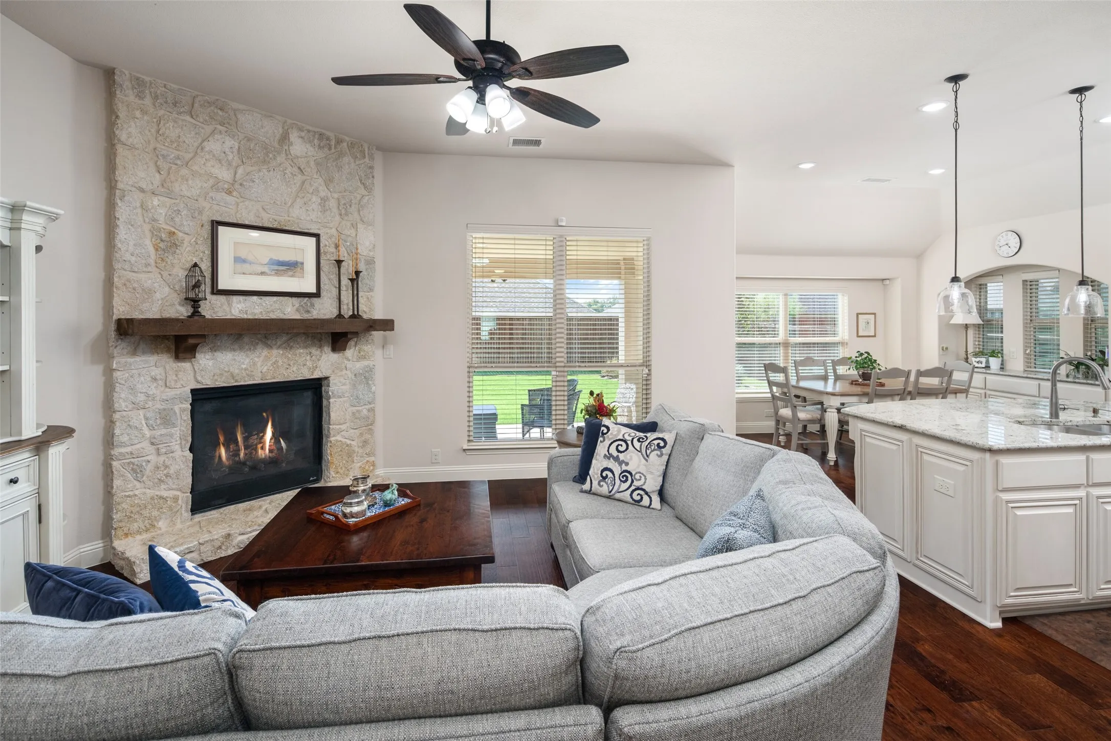 Single Family Residence For Sale in Collin County , 802 Providence, Wylie, Texas 75098, 4 Bedroom, 3 Bathroom, 2 Garage spaces, 3,084 Sqft, built in 2018, mls#21334756, Real Estate Agent in Wylie, Homes For Sale in Collin county, Homes For Sale in Wylie, Realtor in Wylie Texas, Real Estate Brokerage Independent Realty Texas, Luminita Cordes Realtor