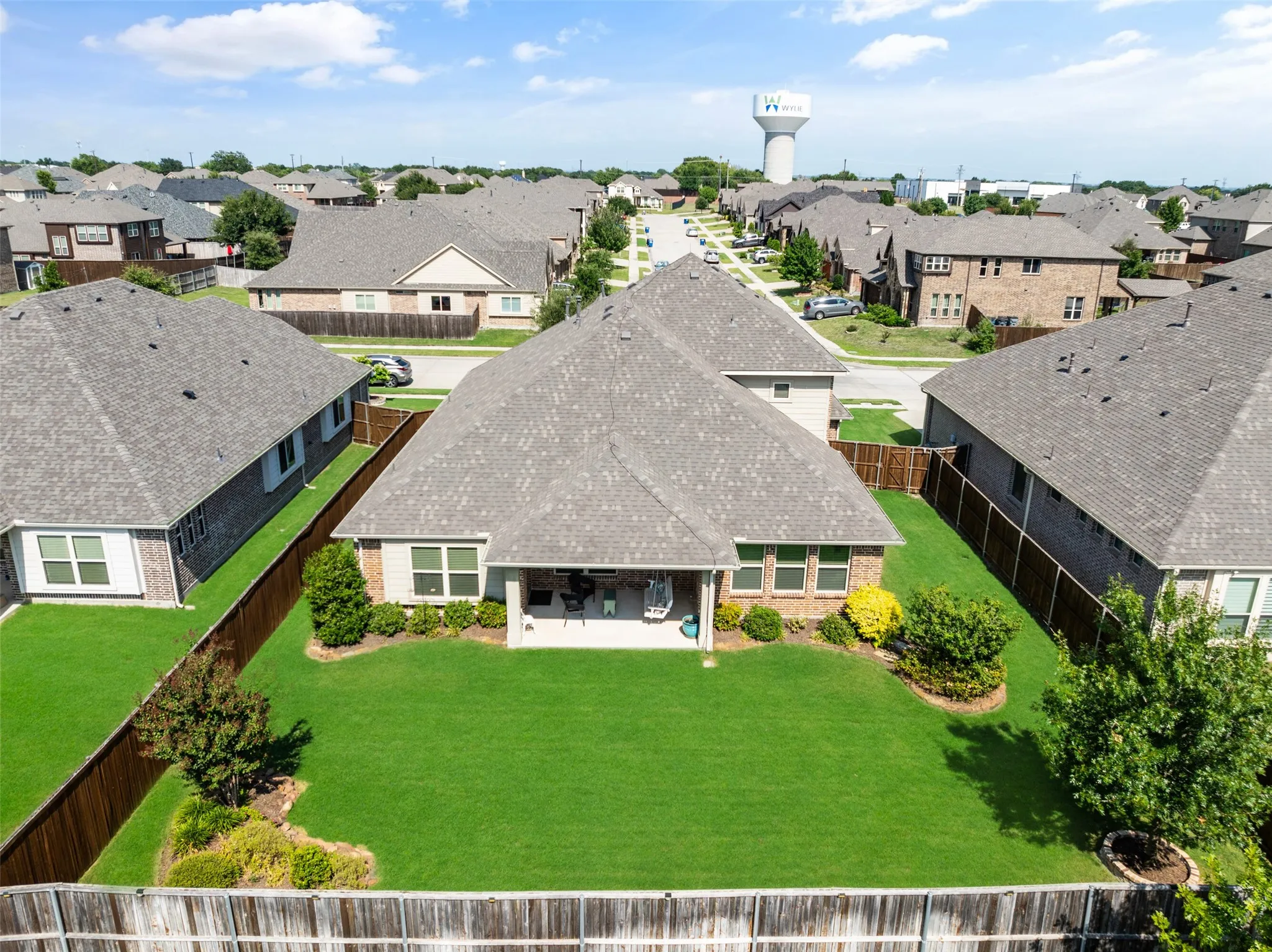Single Family Residence For Sale in Collin County , 802 Providence, Wylie, Texas 75098, 4 Bedroom, 3 Bathroom, 2 Garage spaces, 3,084 Sqft, built in 2018, mls#21334756, Real Estate Agent in Wylie, Homes For Sale in Collin county, Homes For Sale in Wylie, Realtor in Wylie Texas, Real Estate Brokerage Independent Realty Texas, Luminita Cordes Realtor