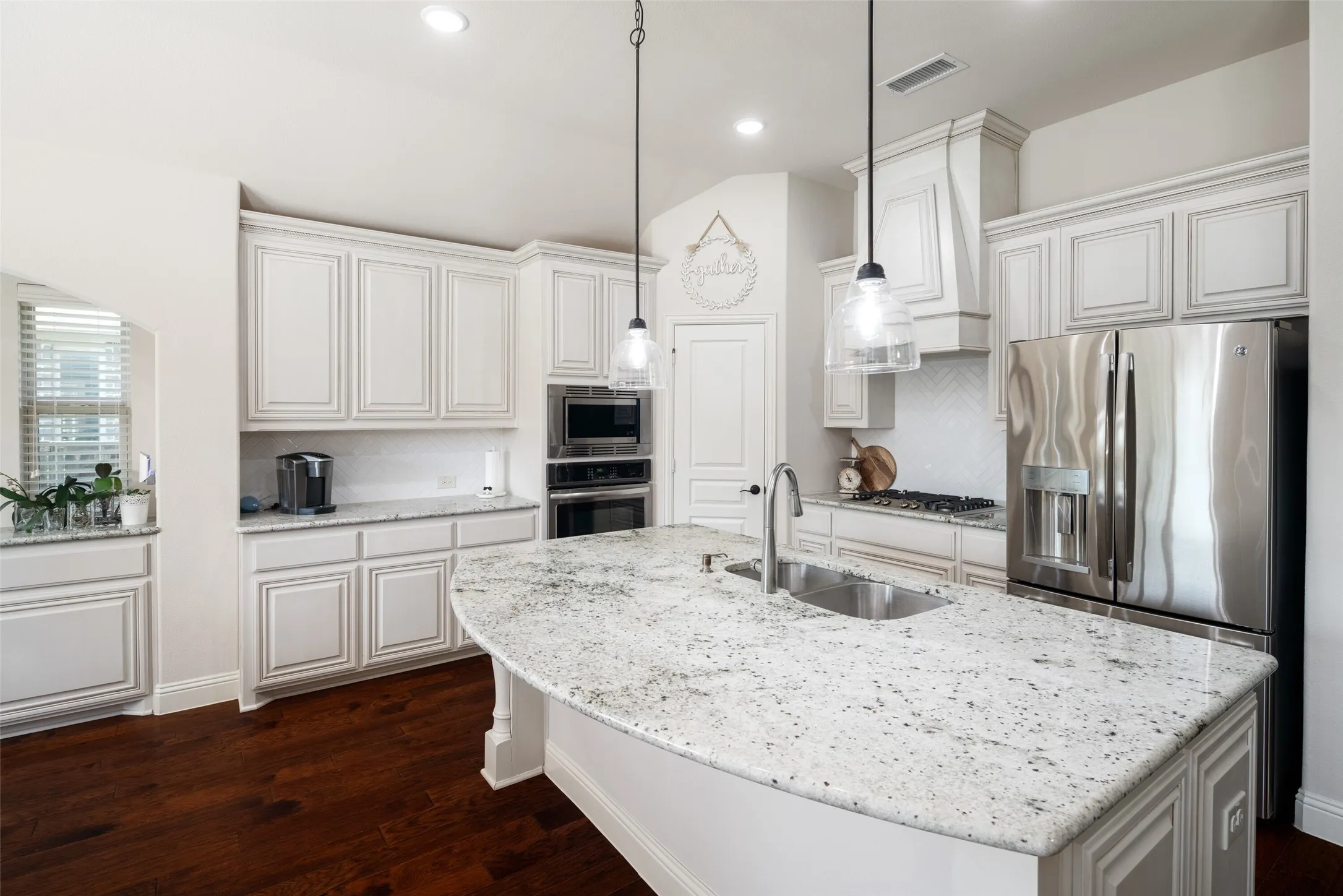Single Family Residence For Sale in Collin County , 802 Providence, Wylie, Texas 75098, 4 Bedroom, 3 Bathroom, 2 Garage spaces, 3,084 Sqft, built in 2018, mls#21334756, Real Estate Agent in Wylie, Homes For Sale in Collin county, Homes For Sale in Wylie, Realtor in Wylie Texas, Real Estate Brokerage Independent Realty Texas, Luminita Cordes Realtor