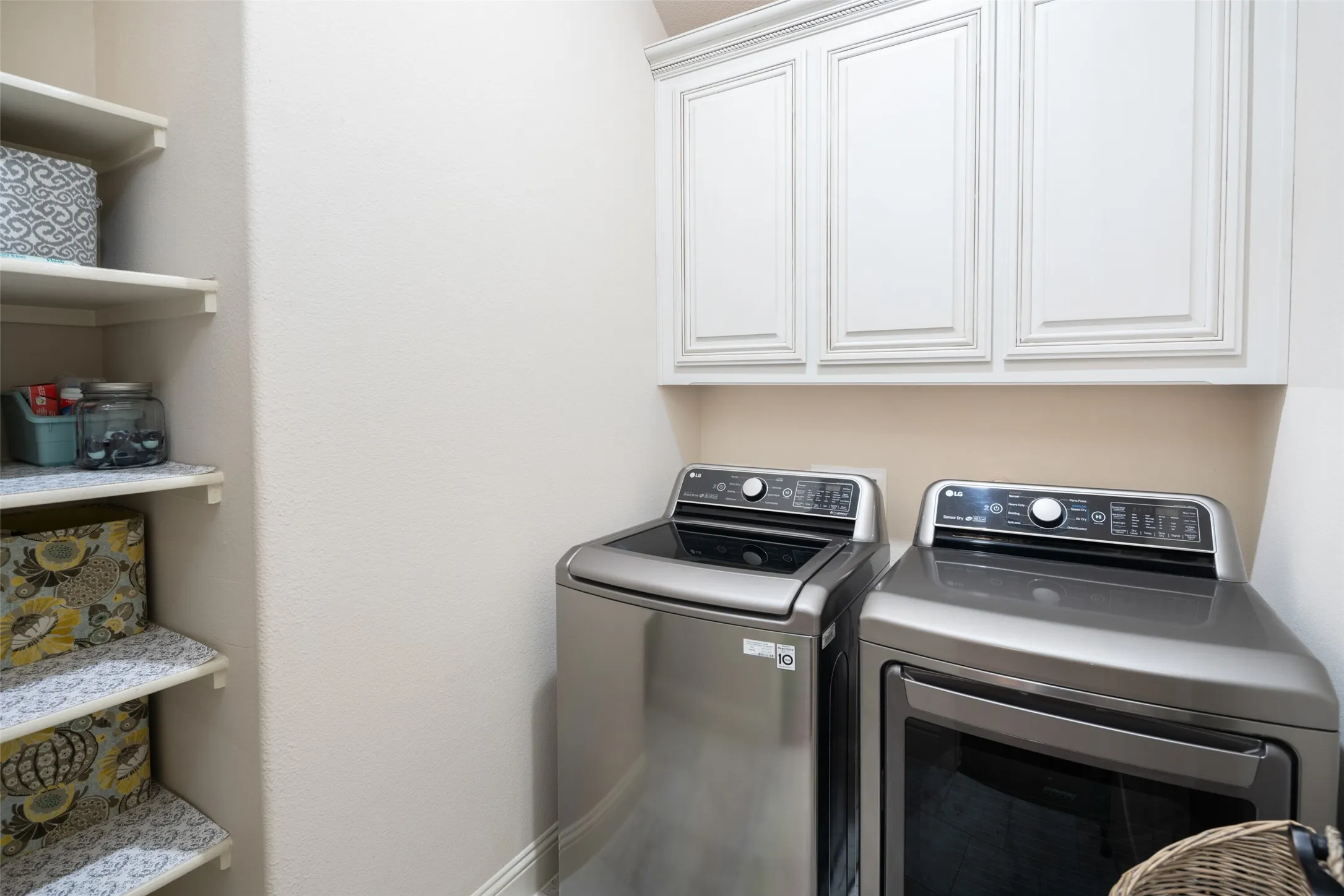 Single Family Residence For Sale in Collin County , 802 Providence, Wylie, Texas 75098, 4 Bedroom, 3 Bathroom, 2 Garage spaces, 3,084 Sqft, built in 2018, mls#21334756, Real Estate Agent in Wylie, Homes For Sale in Collin county, Homes For Sale in Wylie, Realtor in Wylie Texas, Real Estate Brokerage Independent Realty Texas, Luminita Cordes Realtor
