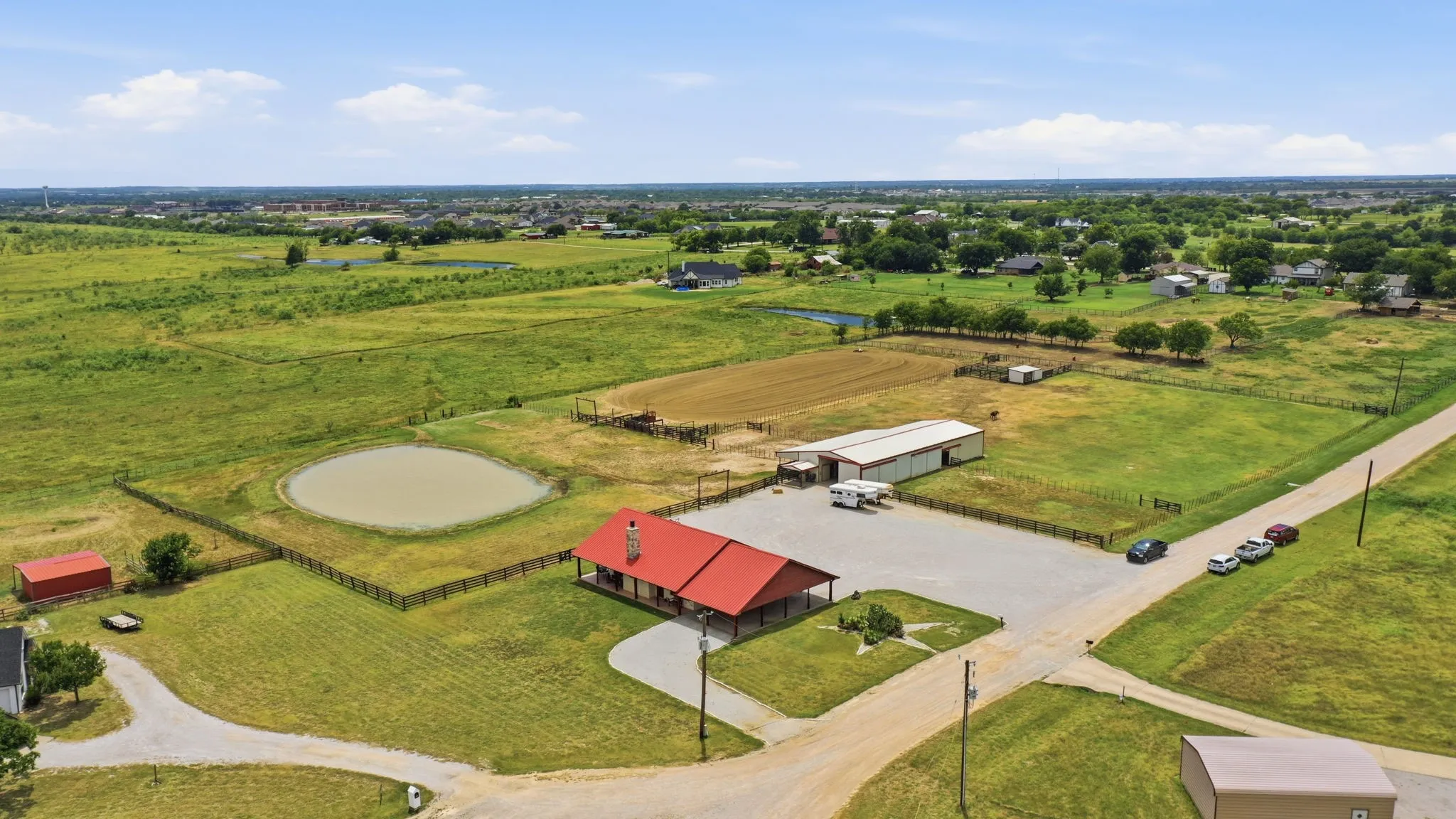 Single Family Residence For Sale in Denton County , 1590 Lawlis Lane, Sanger, Texas 76266, 2 Bedrooms, 2 Bathrooms, Garage spaces, 1,706 Sqft, built in 2002, Price $875,000, mls#21335711, Real Estate Agent in Sanger, Homes For Sale in Denton county, Homes For Sale in Sanger, Realtor in Sanger Texas, Real Estate Brokerage Independent Realty Texas, Luminita Cordes Realtor