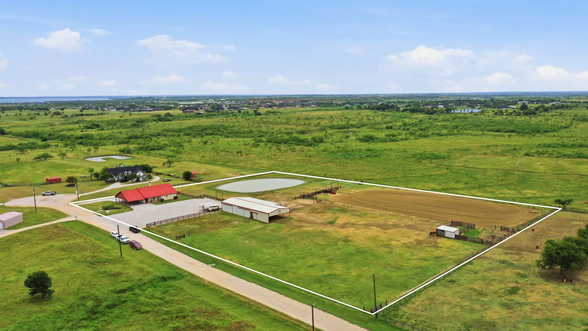 Single Family Residence For Sale in Denton County , 1590 Lawlis Lane, Sanger, Texas 76266, 2 Bedrooms, 2 Bathrooms, Garage spaces, 1,706 Sqft, built in 2002, Price $875,000, mls#21335711, Real Estate Agent in Sanger, Homes For Sale in Denton county, Homes For Sale in Sanger, Realtor in Sanger Texas, Real Estate Brokerage Independent Realty Texas, Luminita Cordes Realtor
