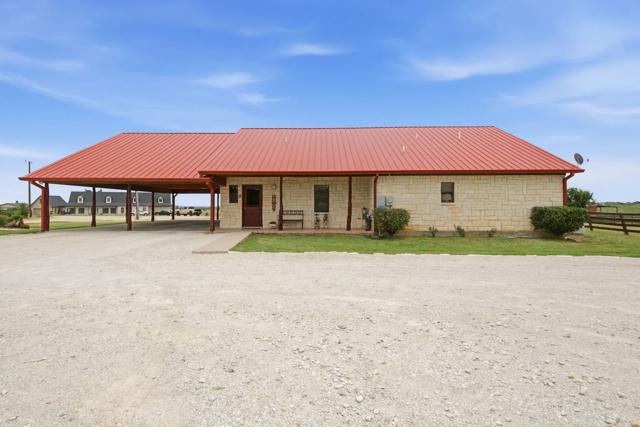 Single Family Residence For Sale in Denton County , 1590 Lawlis Lane, Sanger, Texas 76266, 2 Bedrooms, 2 Bathrooms, Garage spaces, 1,706 Sqft, built in 2002, Price $875,000, mls#21335711, Real Estate Agent in Sanger, Homes For Sale in Denton county, Homes For Sale in Sanger, Realtor in Sanger Texas, Real Estate Brokerage Independent Realty Texas, Luminita Cordes Realtor