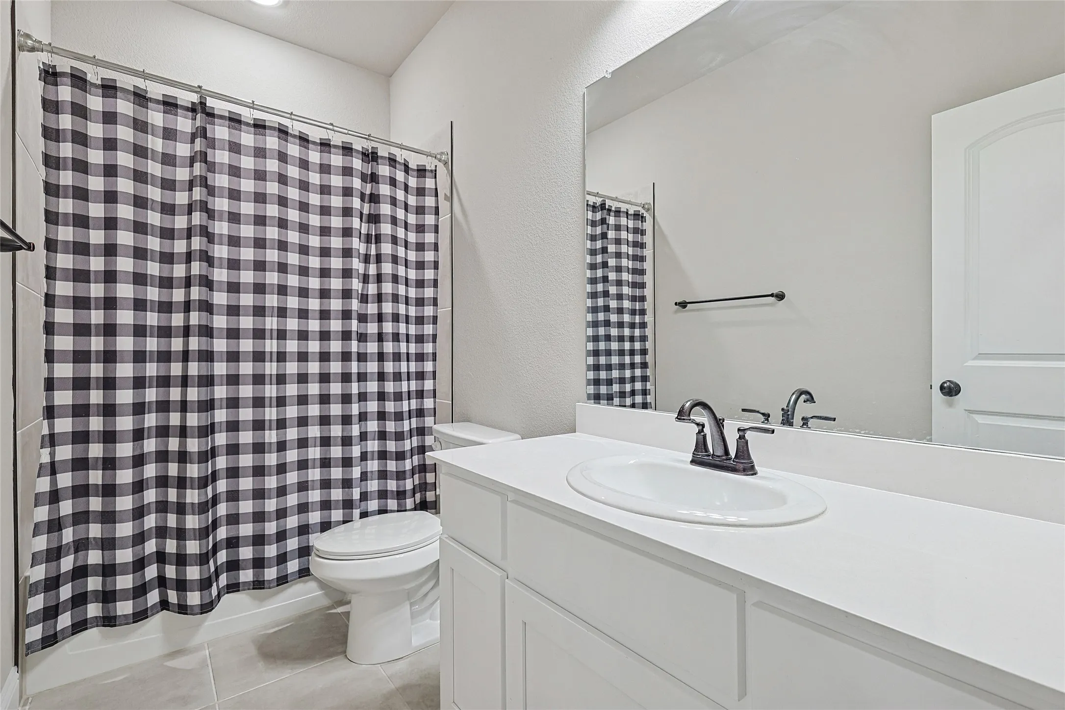 Single Family Residence For Rent in Rockwall County , 537 Oleander Drive, Royse City, Texas 75189, 3 Bedroom, 2 Bathroom, 3 Garage spaces, 1,883 Sqft, built in 2021, mls#21333044, Real Estate Agent in Royse City, Homes For Rent in Rockwall county, Homes For Rent in Royse City, Realtor in Royse City Texas, Real Estate Brokerage Independent Realty Texas, Luminita Cordes Realtor
