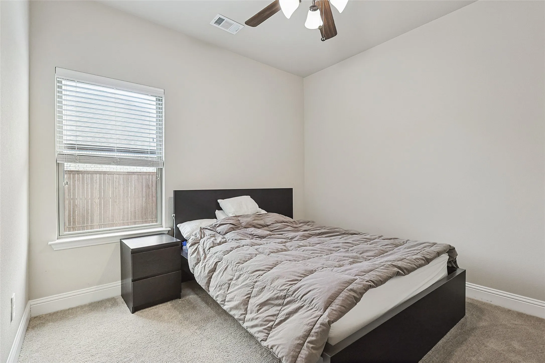 Single Family Residence For Rent in Rockwall County , 537 Oleander Drive, Royse City, Texas 75189, 3 Bedroom, 2 Bathroom, 3 Garage spaces, 1,883 Sqft, built in 2021, mls#21333044, Real Estate Agent in Royse City, Homes For Rent in Rockwall county, Homes For Rent in Royse City, Realtor in Royse City Texas, Real Estate Brokerage Independent Realty Texas, Luminita Cordes Realtor