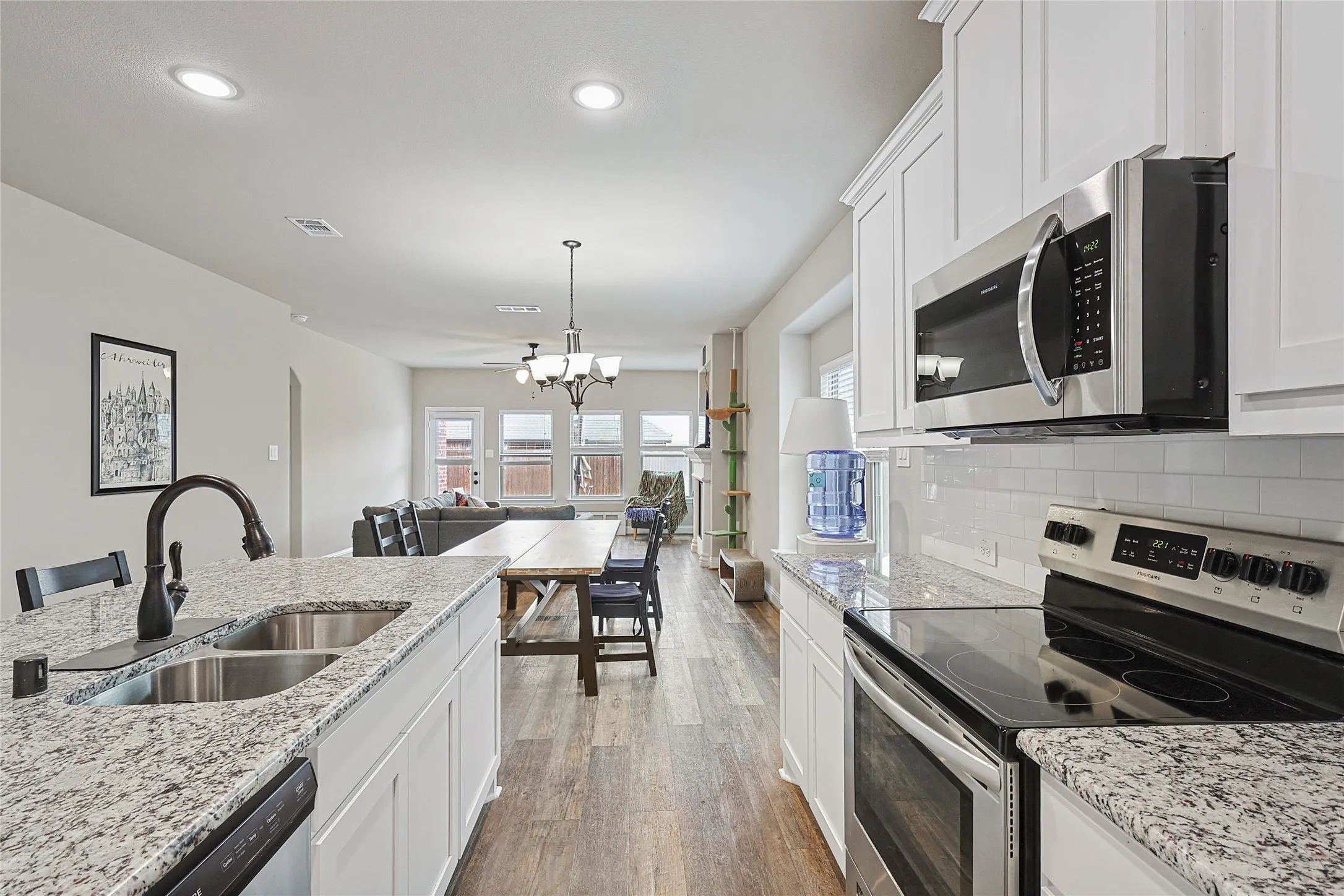 Single Family Residence For Rent in Rockwall County , 537 Oleander Drive, Royse City, Texas 75189, 3 Bedroom, 2 Bathroom, 3 Garage spaces, 1,883 Sqft, built in 2021, mls#21333044, Real Estate Agent in Royse City, Homes For Rent in Rockwall county, Homes For Rent in Royse City, Realtor in Royse City Texas, Real Estate Brokerage Independent Realty Texas, Luminita Cordes Realtor
