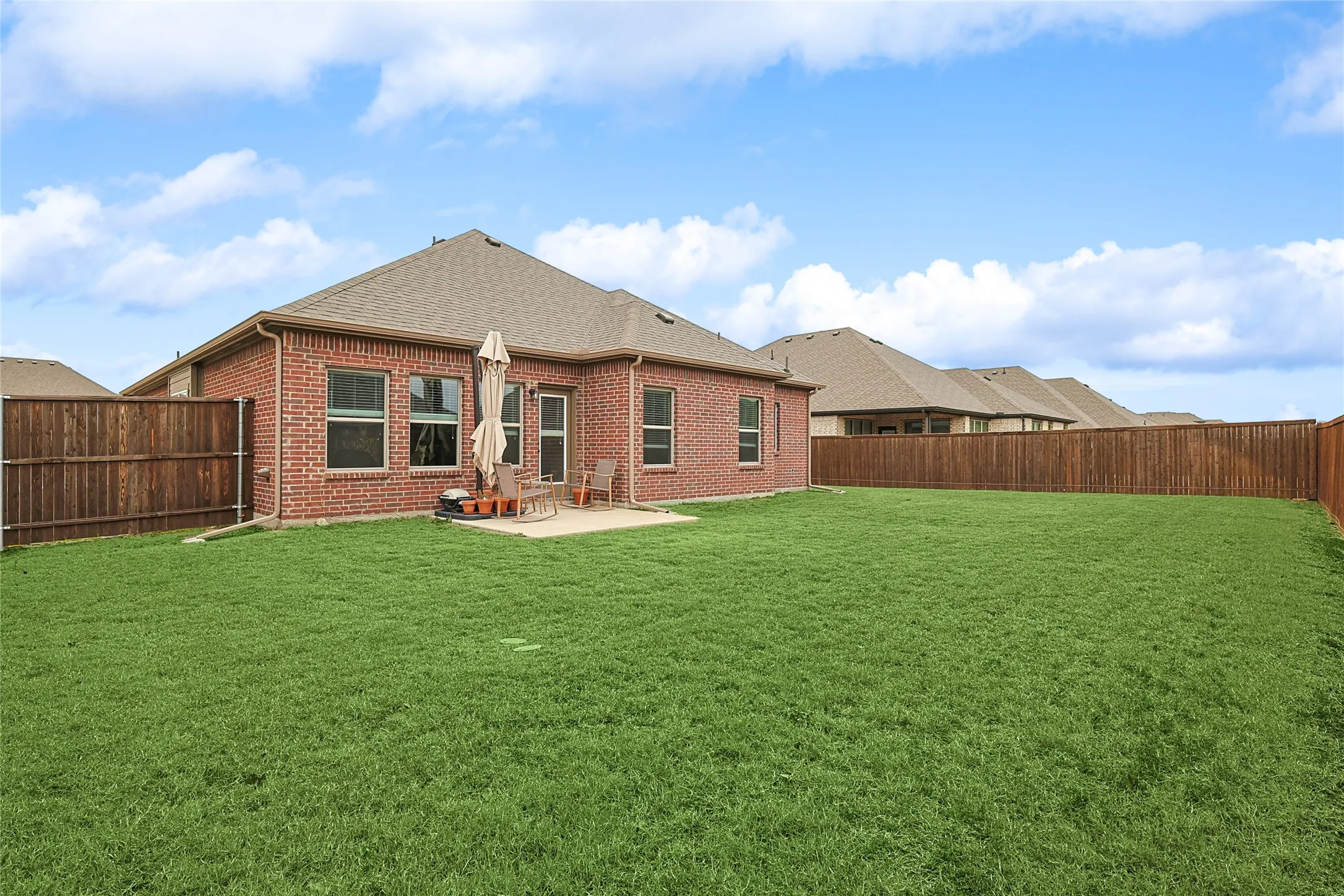 Single Family Residence For Rent in Rockwall County , 537 Oleander Drive, Royse City, Texas 75189, 3 Bedroom, 2 Bathroom, 3 Garage spaces, 1,883 Sqft, built in 2021, mls#21333044, Real Estate Agent in Royse City, Homes For Rent in Rockwall county, Homes For Rent in Royse City, Realtor in Royse City Texas, Real Estate Brokerage Independent Realty Texas, Luminita Cordes Realtor