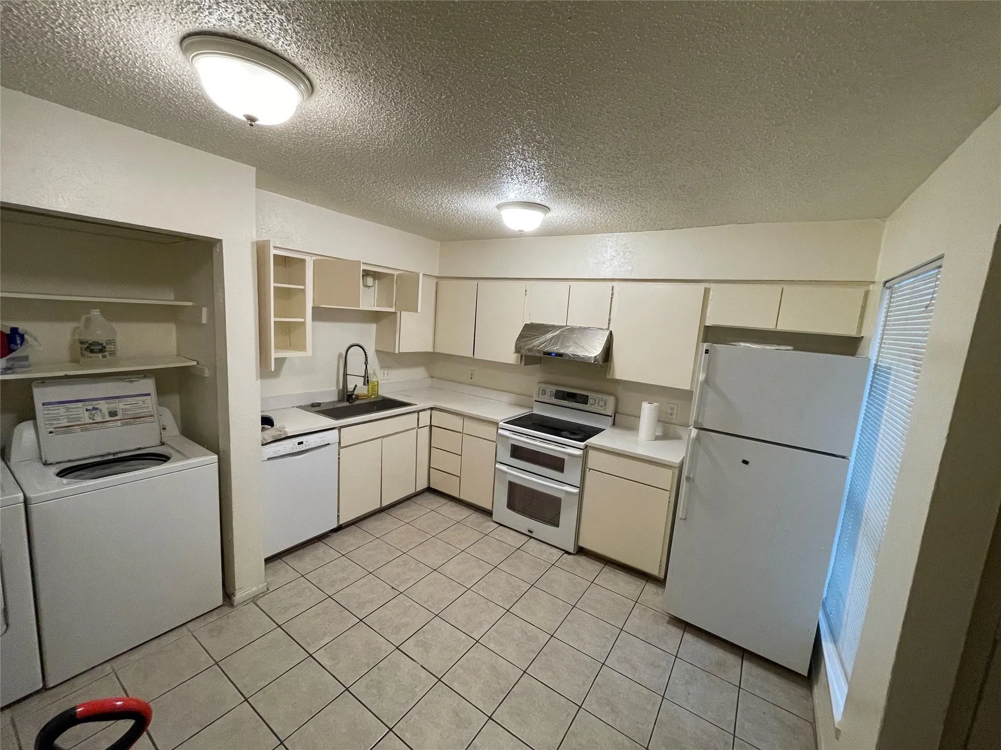 Condominium For Rent in Dallas County , 2313 Trellis Place, Richardson, Texas 75081, 3 Bedrooms, 3 Bathrooms, Garage spaces, 1,314 Sqft, built in 1973, Price $2,000, mls#21335713, Real Estate Agent in Richardson, Homes For Rent in Dallas county, Homes For Rent in Richardson, Realtor in Richardson Texas, Real Estate Brokerage Independent Realty Texas, Luminita Cordes Realtor