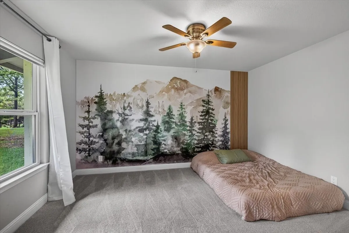 Single Family Residence For Sale in Henderson County , 127 Pinnacle Club Drive, Mabank, Texas 75156, 3 Bedroom, 3 Bathroom, 2 Garage spaces, 2,062 Sqft, built in 1989, Price $449,000, mls#21335584, Real Estate Agent in Mabank, Homes For Sale in Henderson county, Homes For Sale in Mabank, Realtor in Mabank Texas, Real Estate Brokerage Independent Realty Texas, Luminita Cordes Realtor