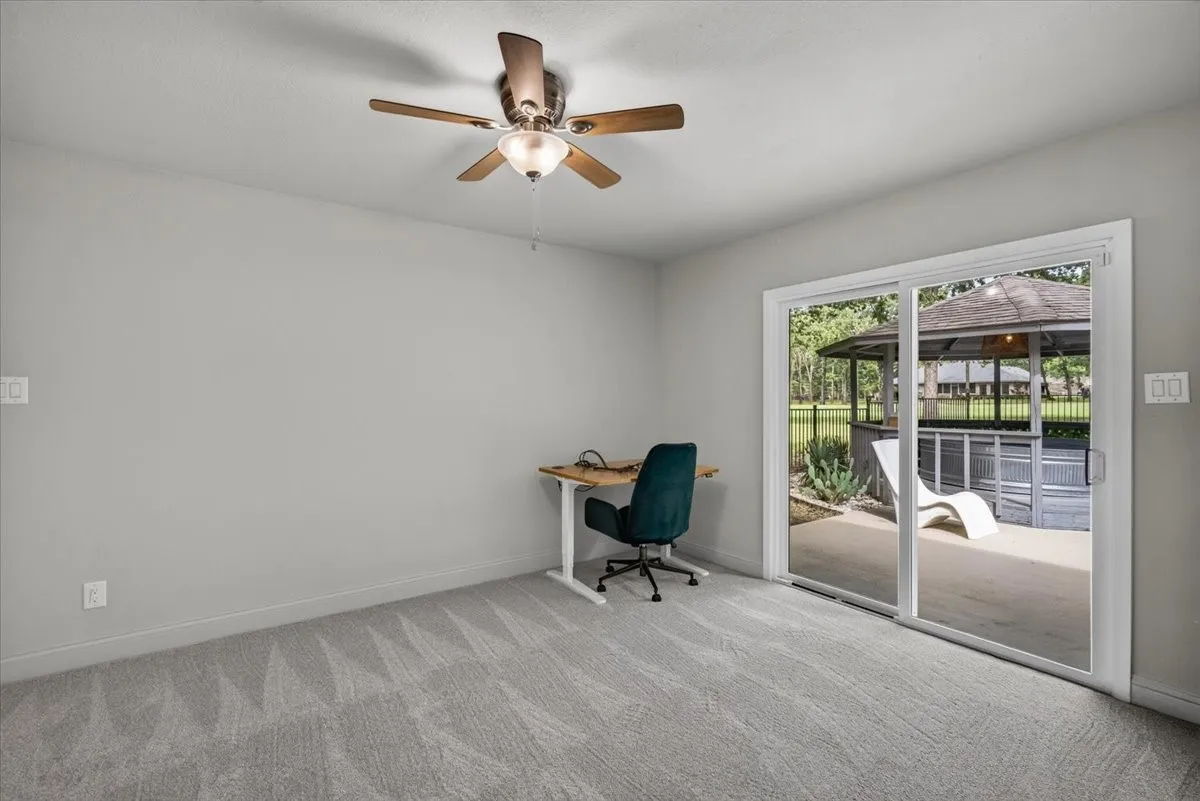 Single Family Residence For Sale in Henderson County , 127 Pinnacle Club Drive, Mabank, Texas 75156, 3 Bedroom, 3 Bathroom, 2 Garage spaces, 2,062 Sqft, built in 1989, Price $449,000, mls#21335584, Real Estate Agent in Mabank, Homes For Sale in Henderson county, Homes For Sale in Mabank, Realtor in Mabank Texas, Real Estate Brokerage Independent Realty Texas, Luminita Cordes Realtor