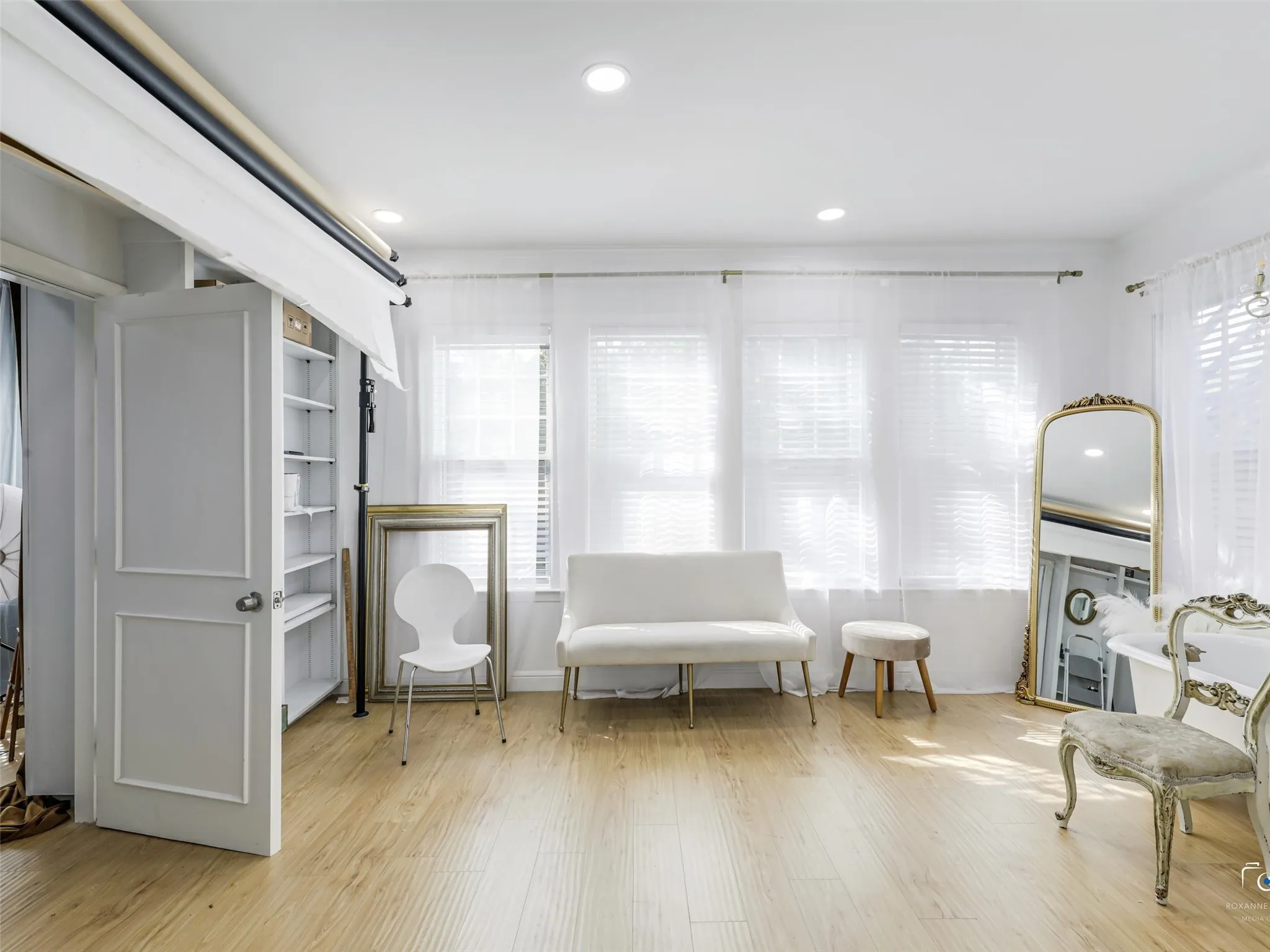 Suite 105 is a photography studio.