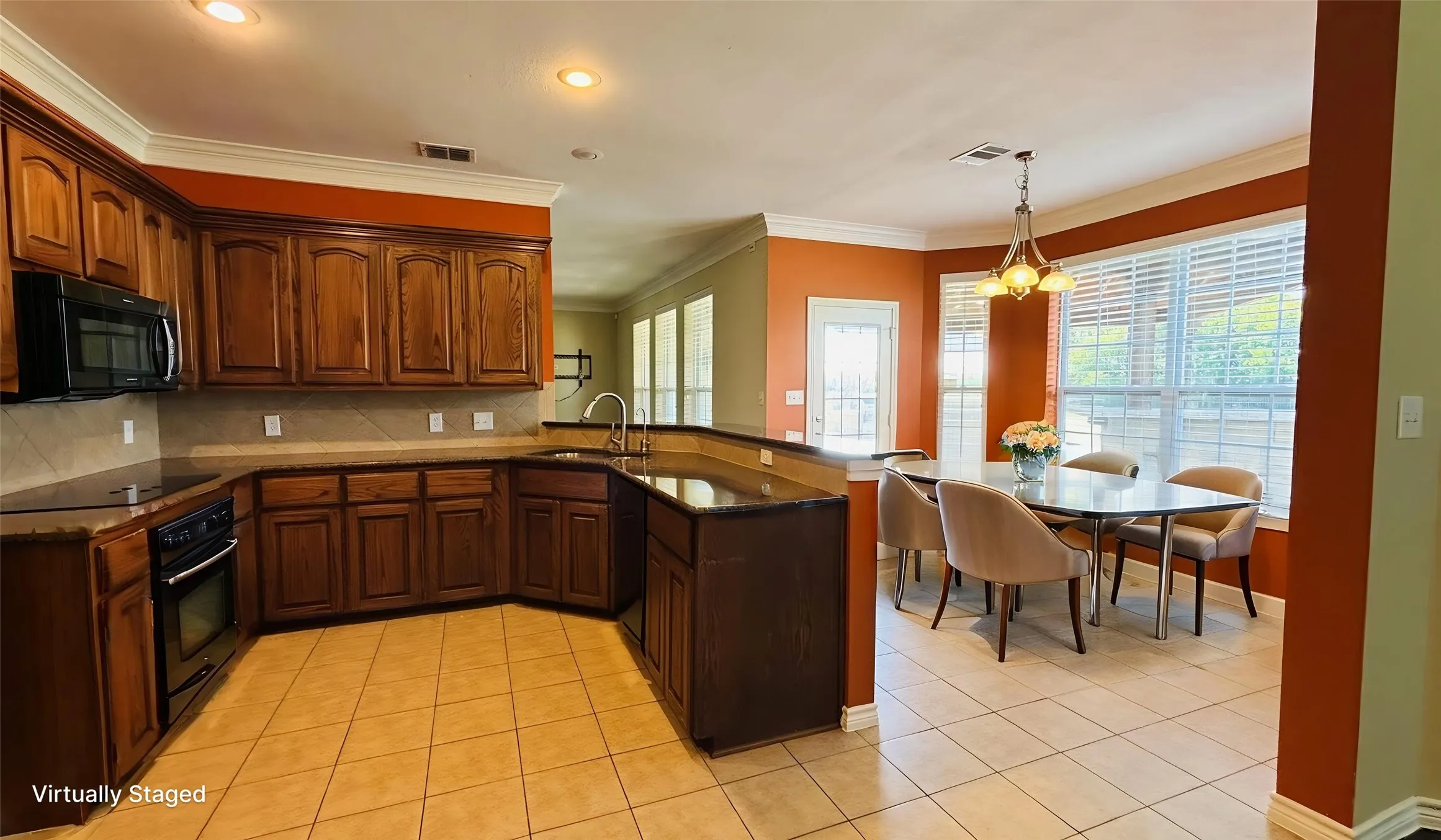 Single Family Residence For Sale in Collin County , 395 Pecan Court, Nevada, Texas 75173, 4 Bedroom, 3 Bathroom, 8 Garage spaces, 2,982 Sqft, built in 2008, mls#21327855, Real Estate Agent in Nevada, Homes For Sale in Collin county, Homes For Sale in Nevada, Realtor in Nevada Texas, Real Estate Brokerage Independent Realty Texas, Luminita Cordes Realtor