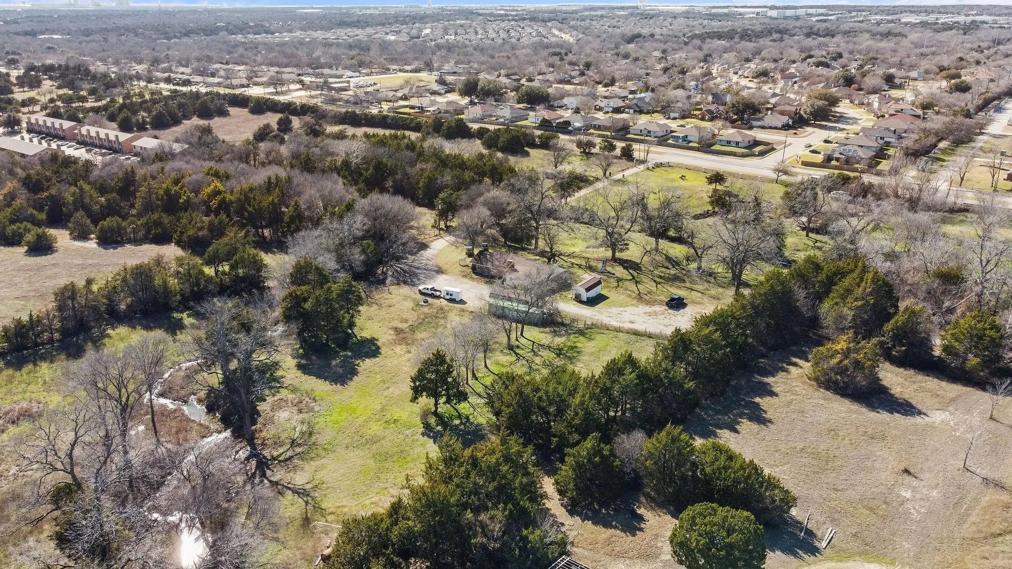 Single Family Residence For Sale in Dallas County , 1006 S Clark Road, Cedar Hill, Texas 75104, 3 Bedroom, 2 Bathroom, 2 Garage spaces, 1,500 Sqft, built in 1973, mls#21335738, Real Estate Agent in Cedar Hill, Homes For Sale in Dallas county, Homes For Sale in Cedar Hill, Realtor in Cedar Hill Texas, Real Estate Brokerage Independent Realty Texas, Luminita Cordes Realtor