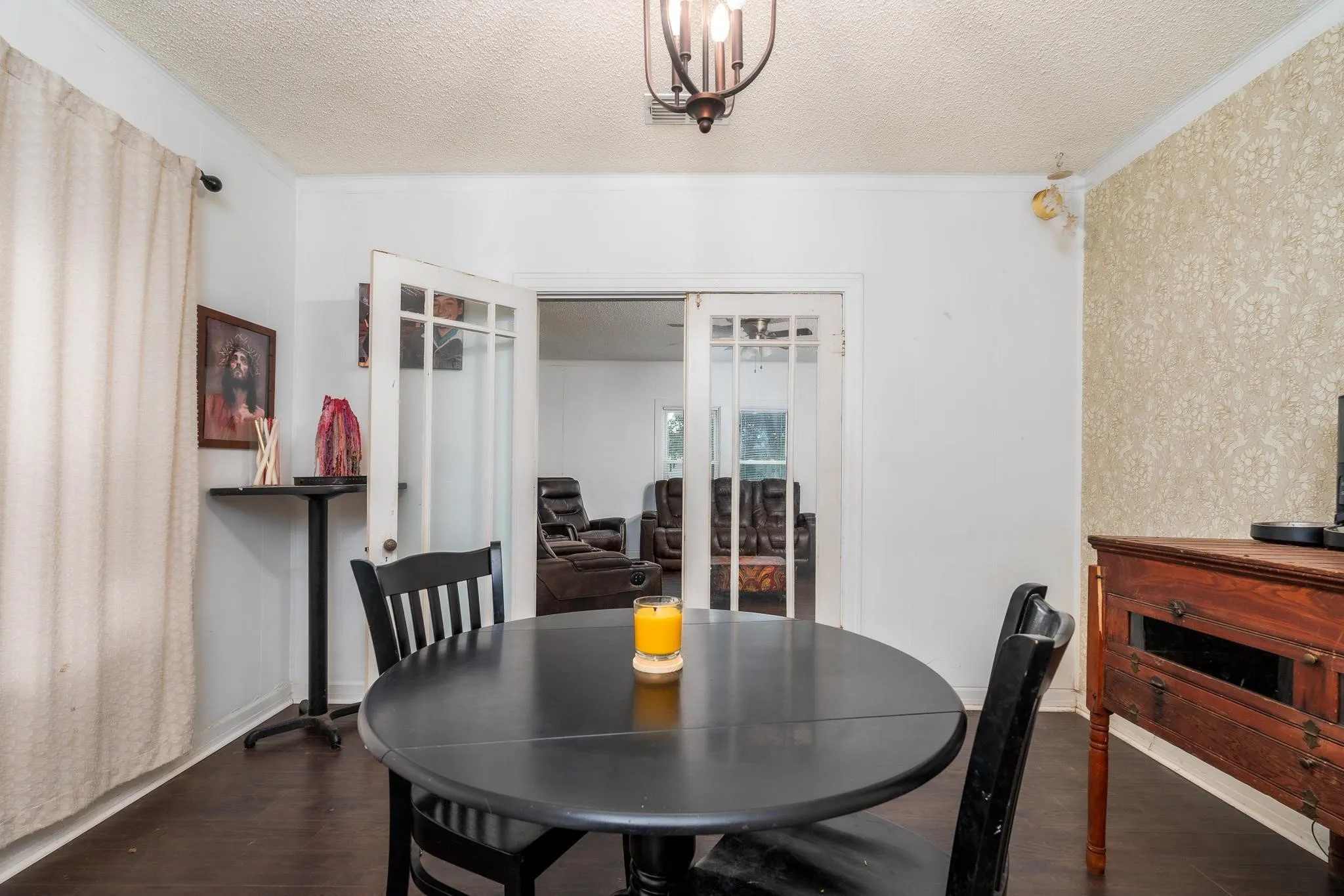 Single Family Residence For Sale in Taylor County , 1618 Chestnut Street, Abilene, Texas 79602, 2 Bedroom, 1 Bathroom, 1 Garage spaces, 1,136 Sqft, built in 1939, mls#21335679, Real Estate Agent in Abilene, Homes For Sale in Taylor county, Homes For Sale in Abilene, Realtor in Abilene Texas, Real Estate Brokerage Independent Realty Texas, Luminita Cordes Realtor