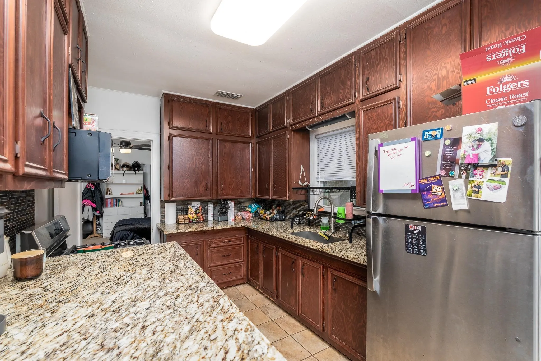Single Family Residence For Sale in Taylor County , 1618 Chestnut Street, Abilene, Texas 79602, 2 Bedroom, 1 Bathroom, 1 Garage spaces, 1,136 Sqft, built in 1939, mls#21335679, Real Estate Agent in Abilene, Homes For Sale in Taylor county, Homes For Sale in Abilene, Realtor in Abilene Texas, Real Estate Brokerage Independent Realty Texas, Luminita Cordes Realtor