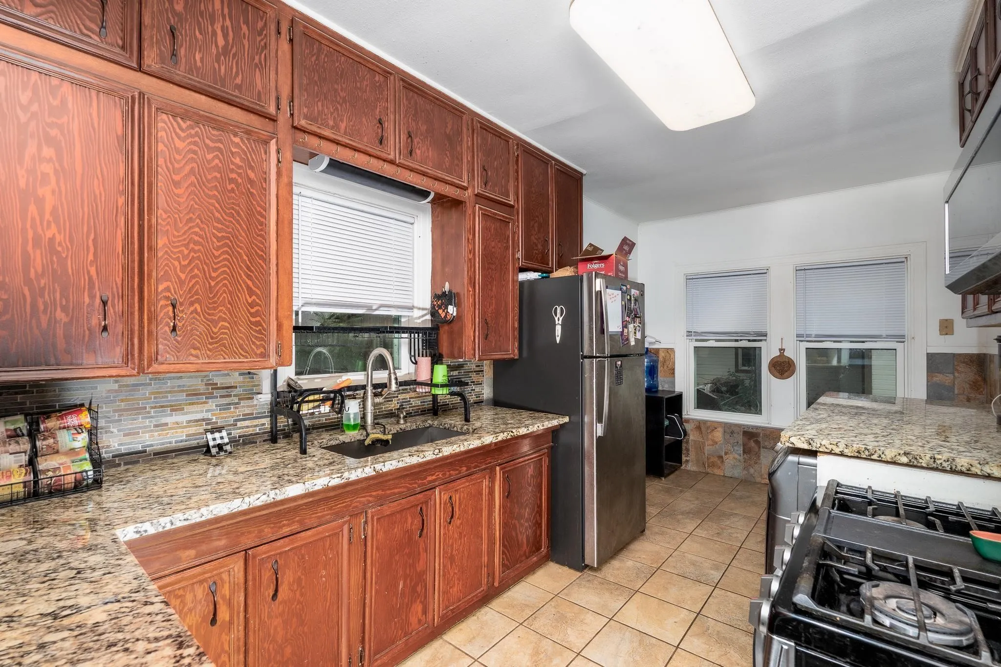 Single Family Residence For Sale in Taylor County , 1618 Chestnut Street, Abilene, Texas 79602, 2 Bedroom, 1 Bathroom, 1 Garage spaces, 1,136 Sqft, built in 1939, mls#21335679, Real Estate Agent in Abilene, Homes For Sale in Taylor county, Homes For Sale in Abilene, Realtor in Abilene Texas, Real Estate Brokerage Independent Realty Texas, Luminita Cordes Realtor