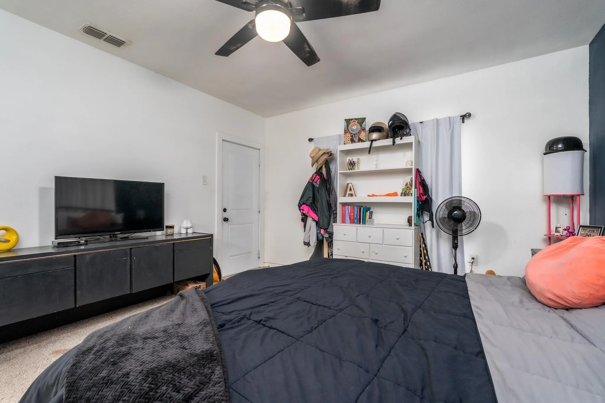 Single Family Residence For Sale in Taylor County , 1618 Chestnut Street, Abilene, Texas 79602, 2 Bedroom, 1 Bathroom, 1 Garage spaces, 1,136 Sqft, built in 1939, mls#21335679, Real Estate Agent in Abilene, Homes For Sale in Taylor county, Homes For Sale in Abilene, Realtor in Abilene Texas, Real Estate Brokerage Independent Realty Texas, Luminita Cordes Realtor