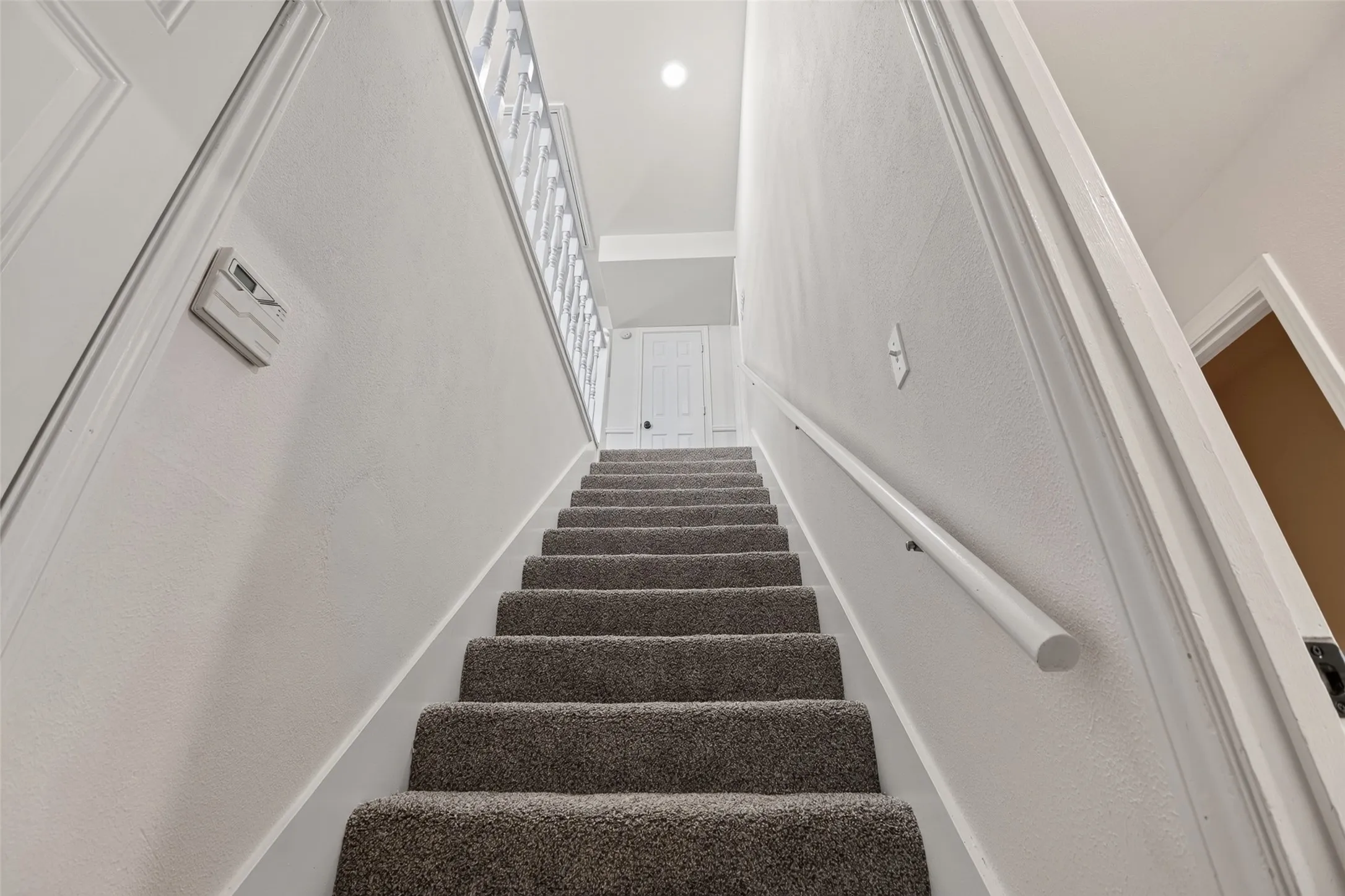 Single Family Residence For Rent in Denton County , 5049 Golden Circle, Denton, Texas 76208, 4 Bedroom, 4 Bathroom, 4 Garage spaces, 3,640 Sqft, built in 1977, mls#21335757, Real Estate Agent in Denton, Homes For Rent in Denton county, Homes For Rent in Denton, Realtor in Denton Texas, Real Estate Brokerage Independent Realty Texas, Luminita Cordes Realtor