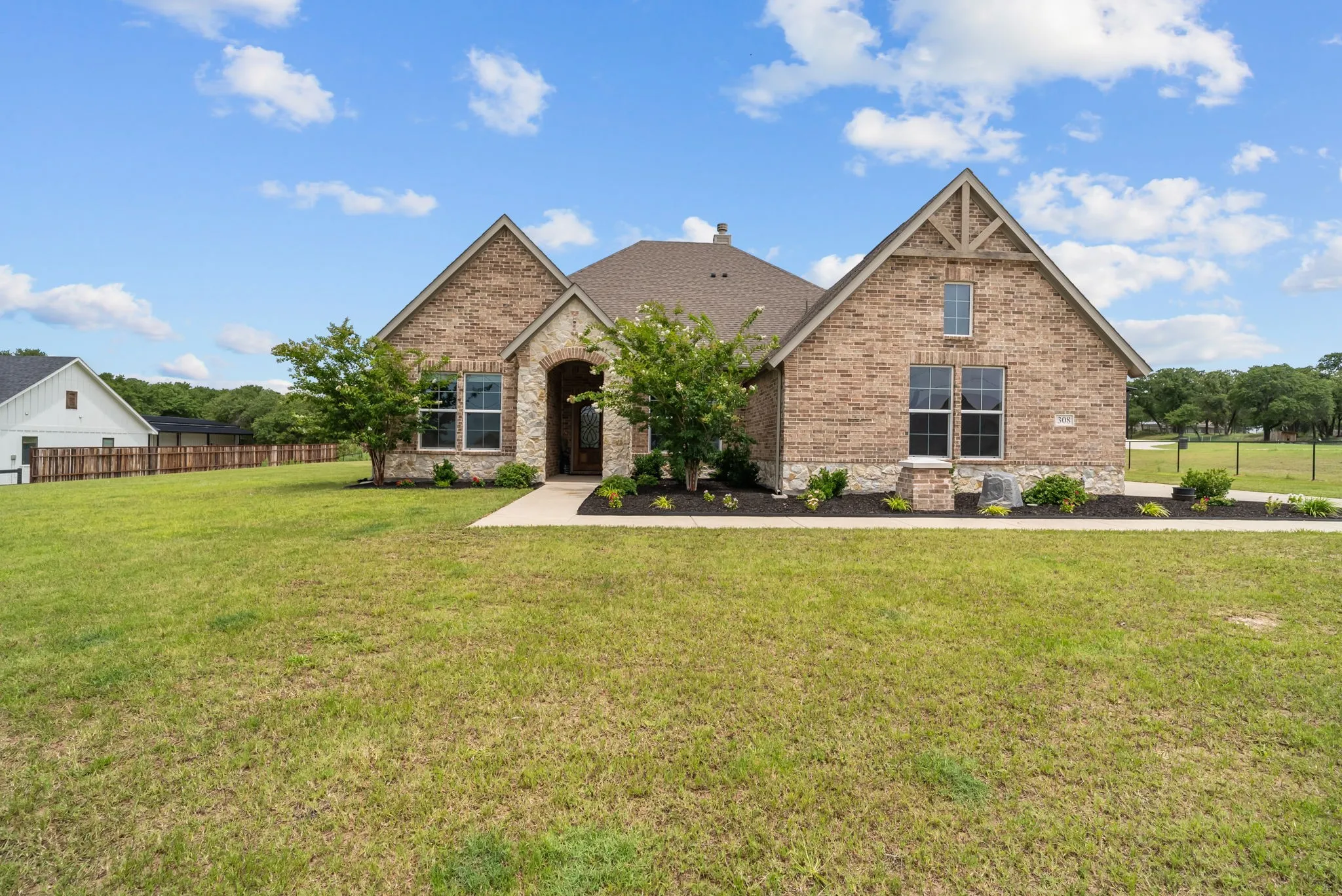 Single Family Residence For Sale in Parker County , 308 Zion Forest Trail, Poolville, Texas 76487, 4 Bedroom, 3 Bathroom, 3 Garage spaces, 2,499 Sqft, built in 2022, mls#21335741, Real Estate Agent in Poolville, Homes For Sale in Parker county, Homes For Sale in Poolville, Realtor in Poolville Texas, Real Estate Brokerage Independent Realty Texas, Luminita Cordes Realtor