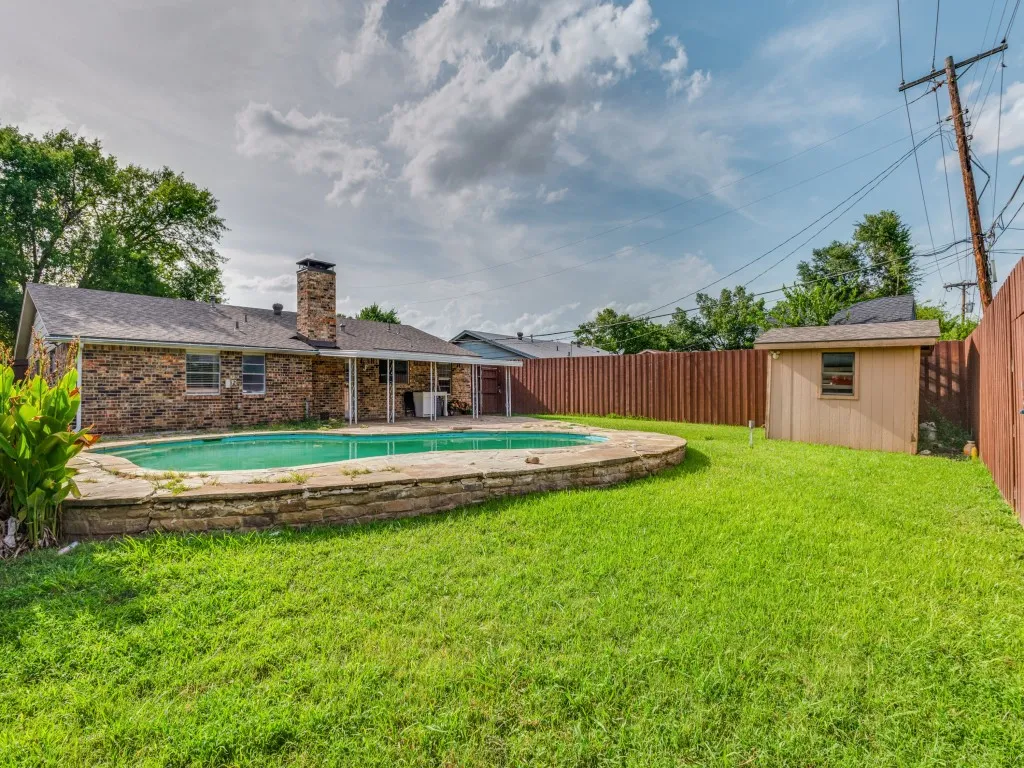 Single Family Residence For Sale in Dallas County , 3122 Cheyenne Street, Irving, Texas 75062, 3 Bedroom, 2 Bathroom, 2 Garage spaces, 1,357 Sqft, built in 1968, mls#21329212, Real Estate Agent in Irving, Homes For Sale in Dallas county, Homes For Sale in Irving, Realtor in Irving Texas, Real Estate Brokerage Independent Realty Texas, Luminita Cordes Realtor