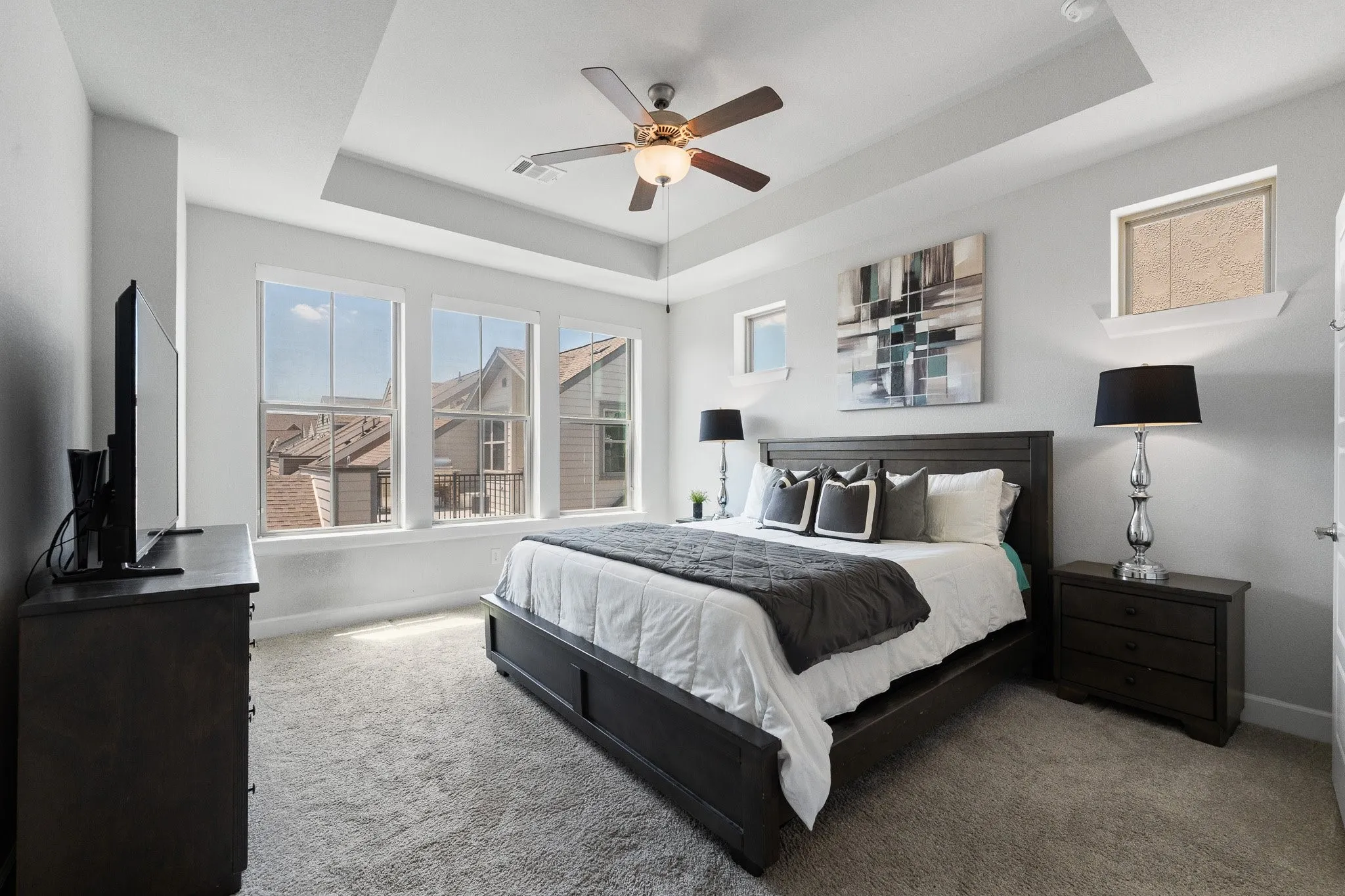 Single Family Residence For Rent in Dallas County , 2739 Flowering Peach Lane, Dallas, Texas 75212, 3 Bedrooms, 4 Bathrooms, 2 Garage spaces, 1,848 Sqft, built in 2019, Price $3,200, mls#21335771, Real Estate Agent in Dallas, Homes For Rent in Dallas county, Homes For Rent in Dallas, Realtor in Dallas Texas, Real Estate Brokerage Independent Realty Texas, Luminita Cordes Realtor