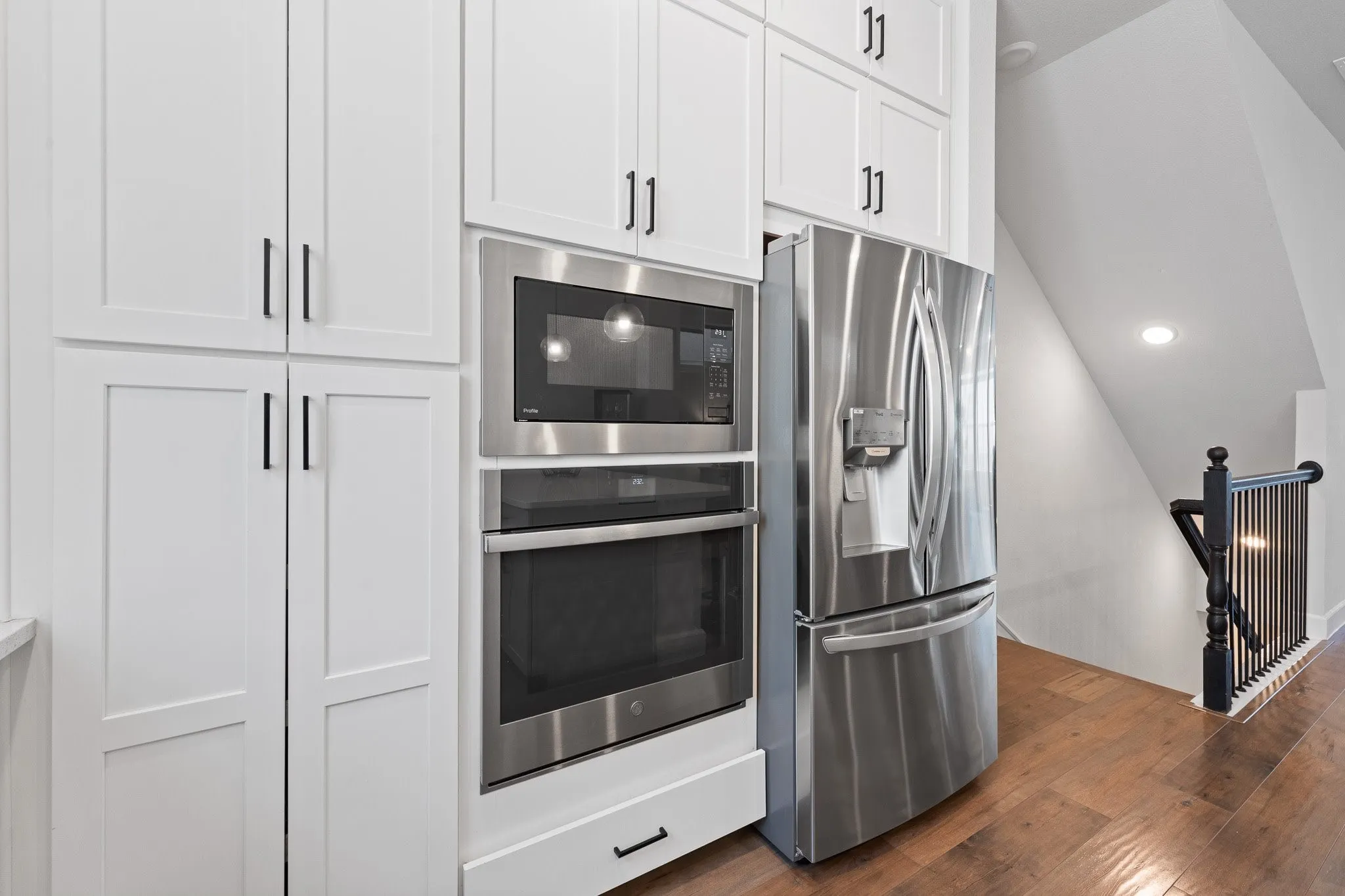 Single Family Residence For Rent in Dallas County , 2739 Flowering Peach Lane, Dallas, Texas 75212, 3 Bedrooms, 4 Bathrooms, 2 Garage spaces, 1,848 Sqft, built in 2019, Price $3,200, mls#21335771, Real Estate Agent in Dallas, Homes For Rent in Dallas county, Homes For Rent in Dallas, Realtor in Dallas Texas, Real Estate Brokerage Independent Realty Texas, Luminita Cordes Realtor